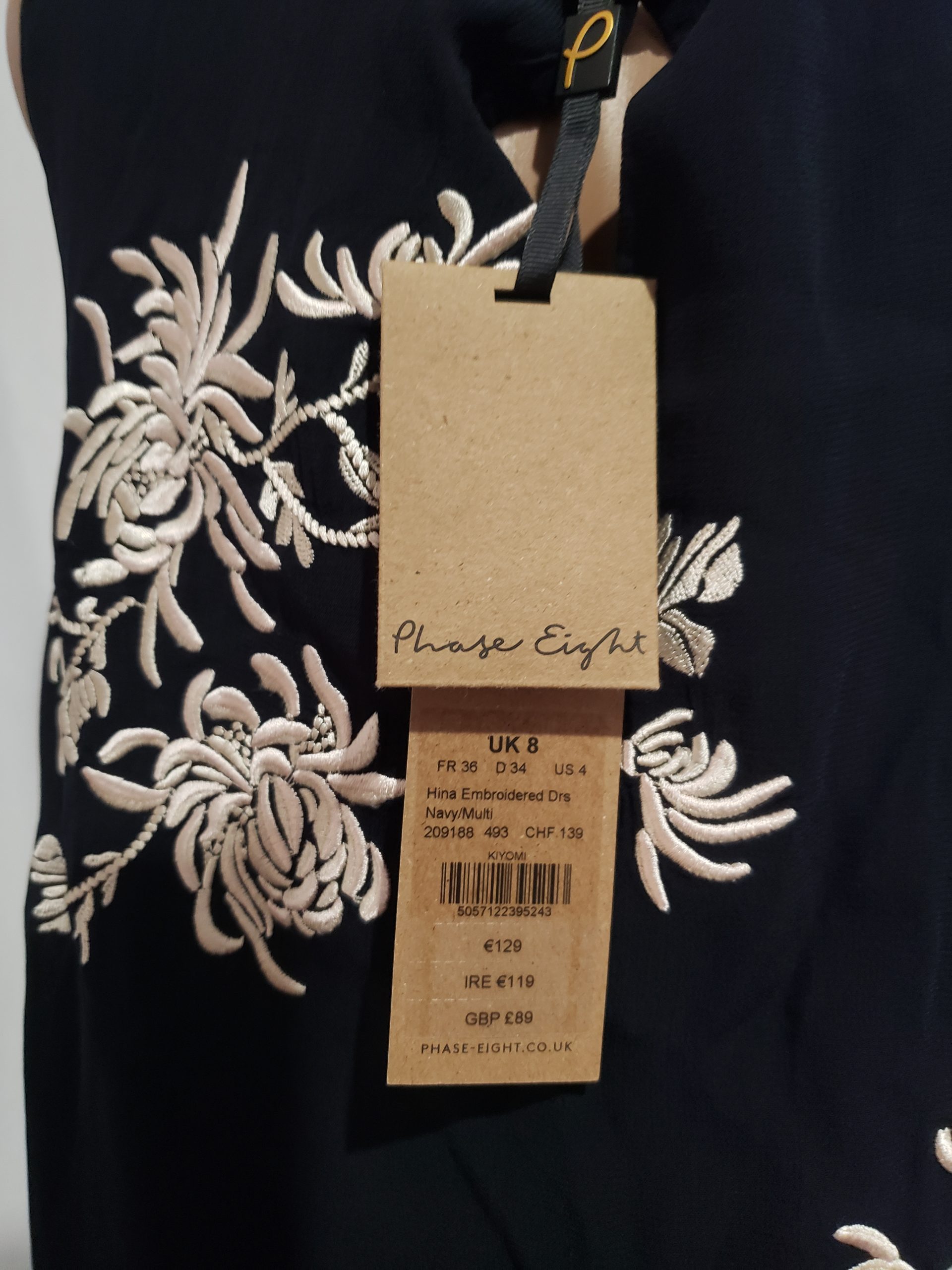 Чорна сукня з вишивкою віскоза - елегантна жіноча сукня з квітковим принтом 8 Чорна сукня з вишивкою віскоза - елегантна жіноча сукня з квітковим принтом - Зображення 8