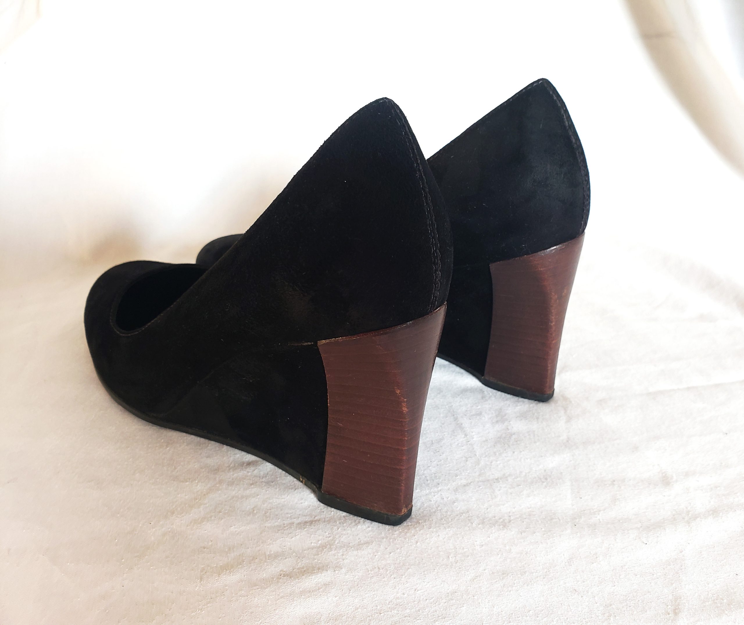 Стильні чорні замшеві туфлі TOD'S - елегантна класика для модних жінок 36 розмір 6 Стильні чорні замшеві туфлі TOD'S - елегантна класика для модних жінок 36 розмір - Зображення 6