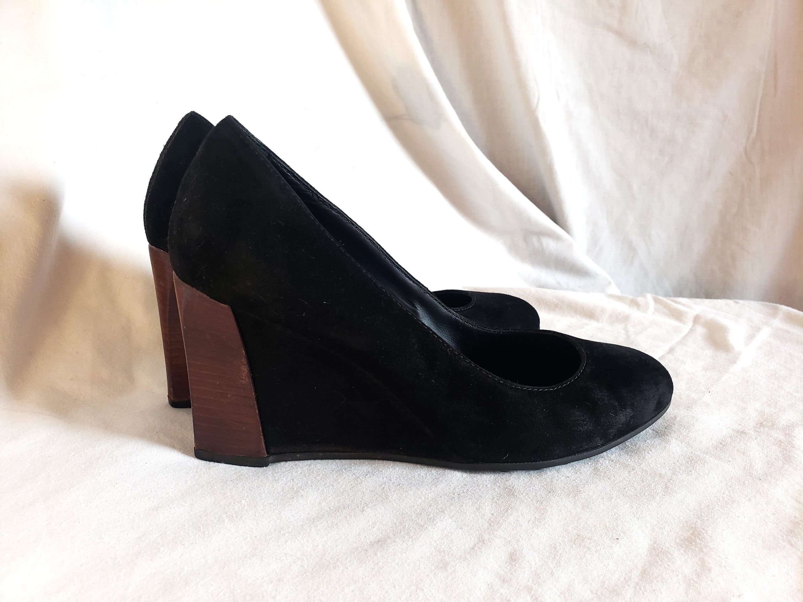 Стильні чорні замшеві туфлі TOD'S - елегантна класика для модних жінок 36 розмір 12 Стильні чорні замшеві туфлі TOD'S - елегантна класика для модних жінок 36 розмір - Зображення 12