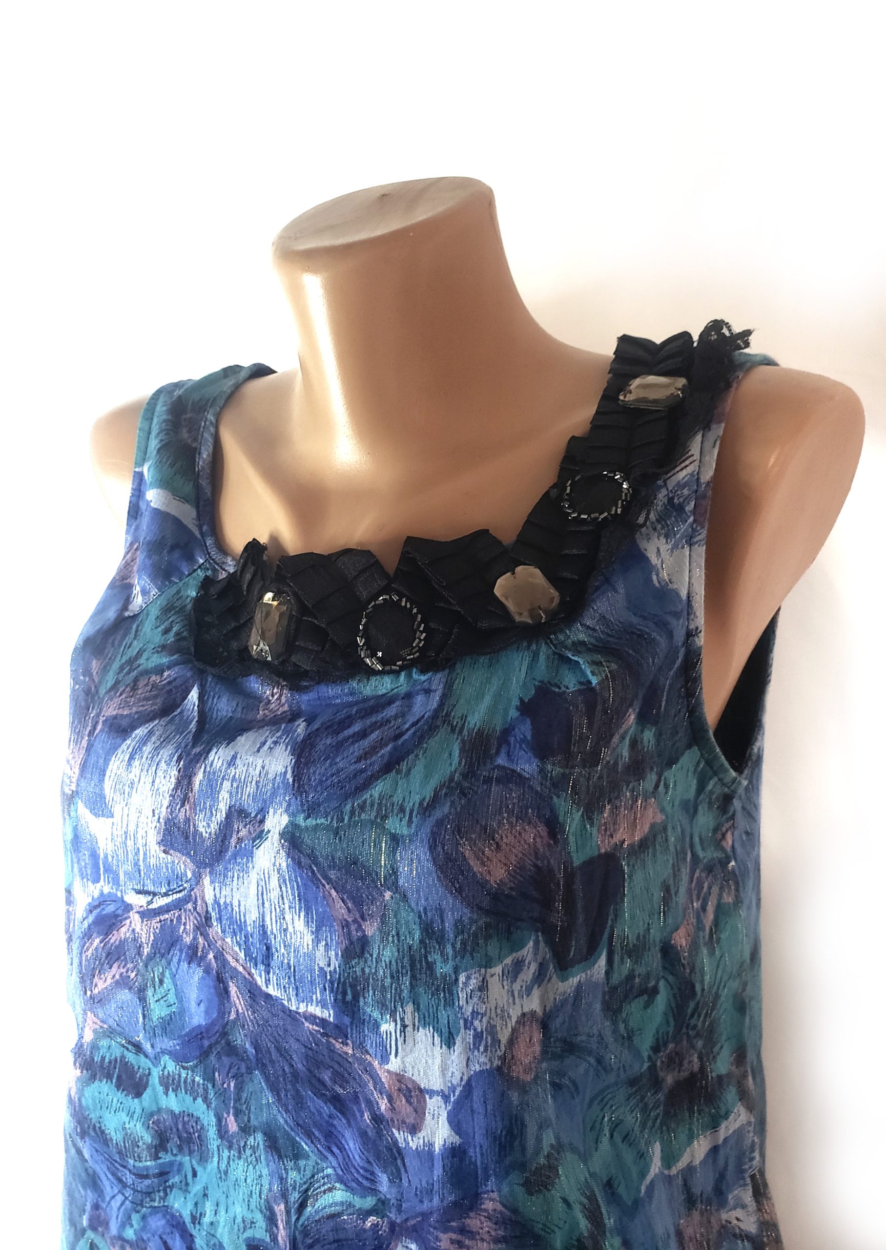 Жіноча синя сукня з квітковим принтом - котонова сукня без рукавів в ідеальному стані 3 Жіноча синя сукня з квітковим принтом - котонова сукня без рукавів в ідеальному стані - Зображення 3