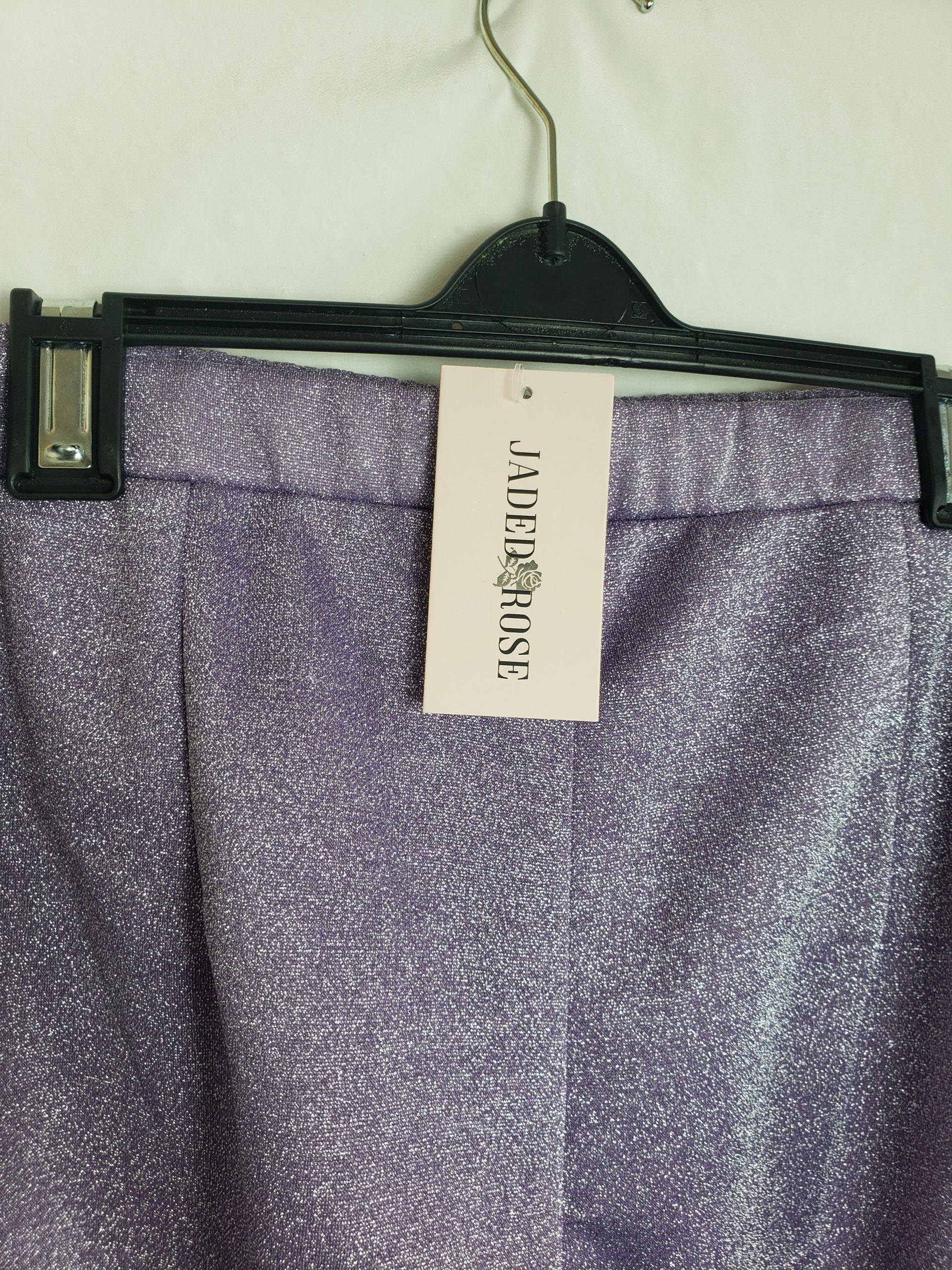 Фіолетові широкі штани Jaded Rose - стильні брюки для повсякденного носіння та особливих випадків 7 Фіолетові широкі штани Jaded Rose - стильні брюки для повсякденного носіння та особливих випадків - Зображення 7