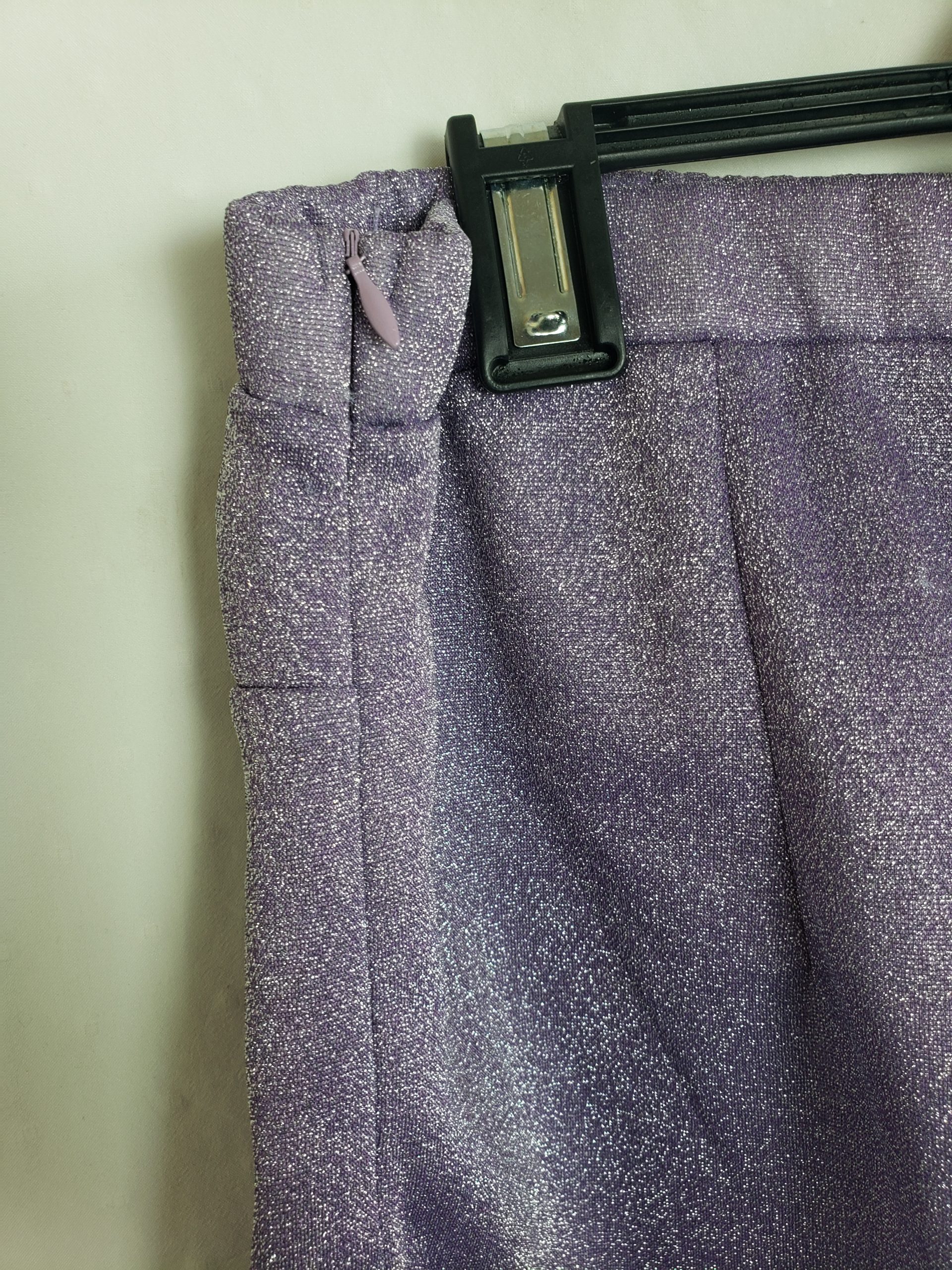 Фіолетові широкі штани Jaded Rose - стильні брюки для повсякденного носіння та особливих випадків 5 Фіолетові широкі штани Jaded Rose - стильні брюки для повсякденного носіння та особливих випадків - Зображення 5