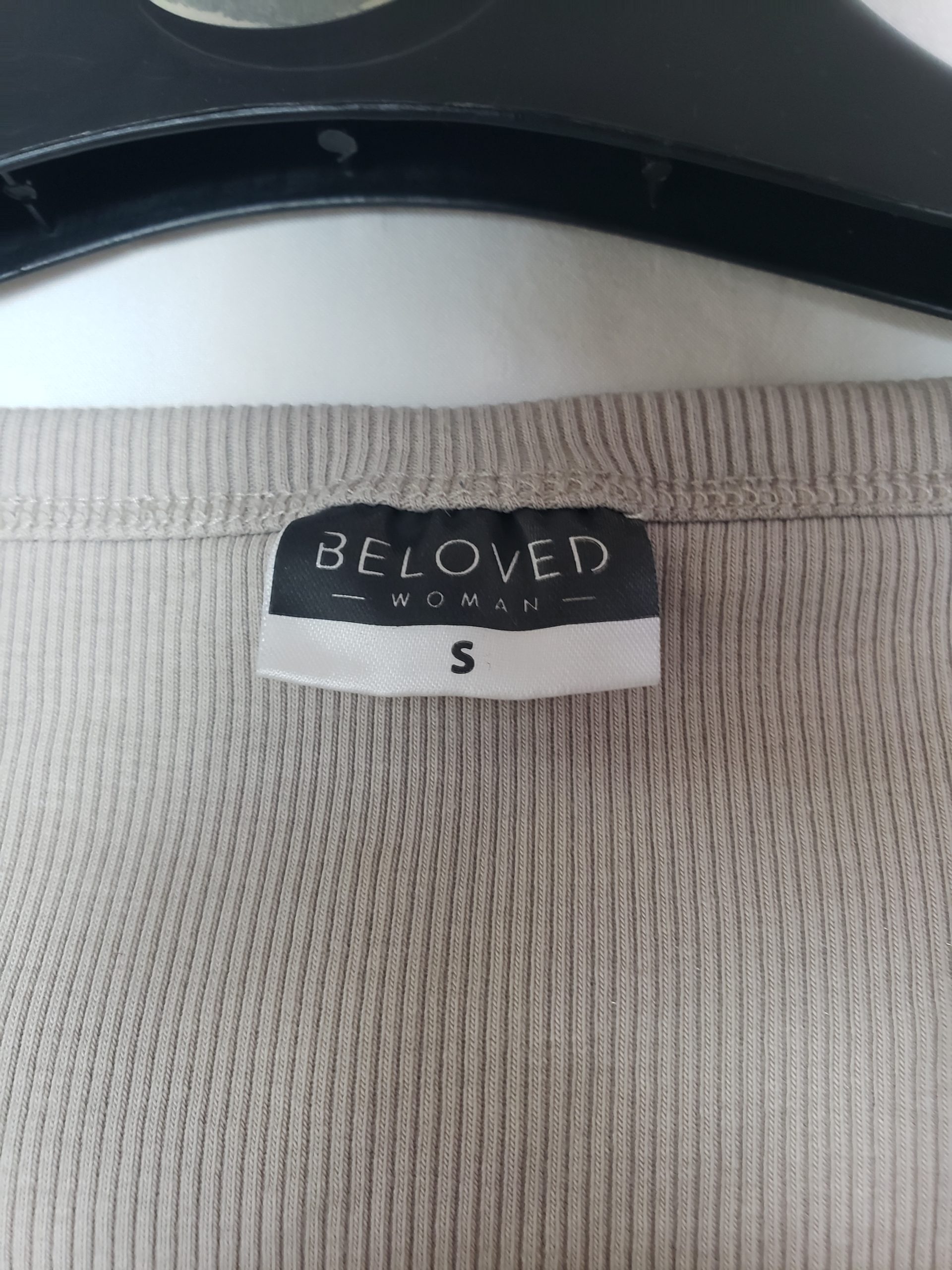 Жіноча бавовняна футболка Beloved Woman - класична футболка з коротким рукавом в ідеальному стані 5 Жіноча бавовняна футболка Beloved Woman - класична футболка з коротким рукавом в ідеальному стані - Зображення 5