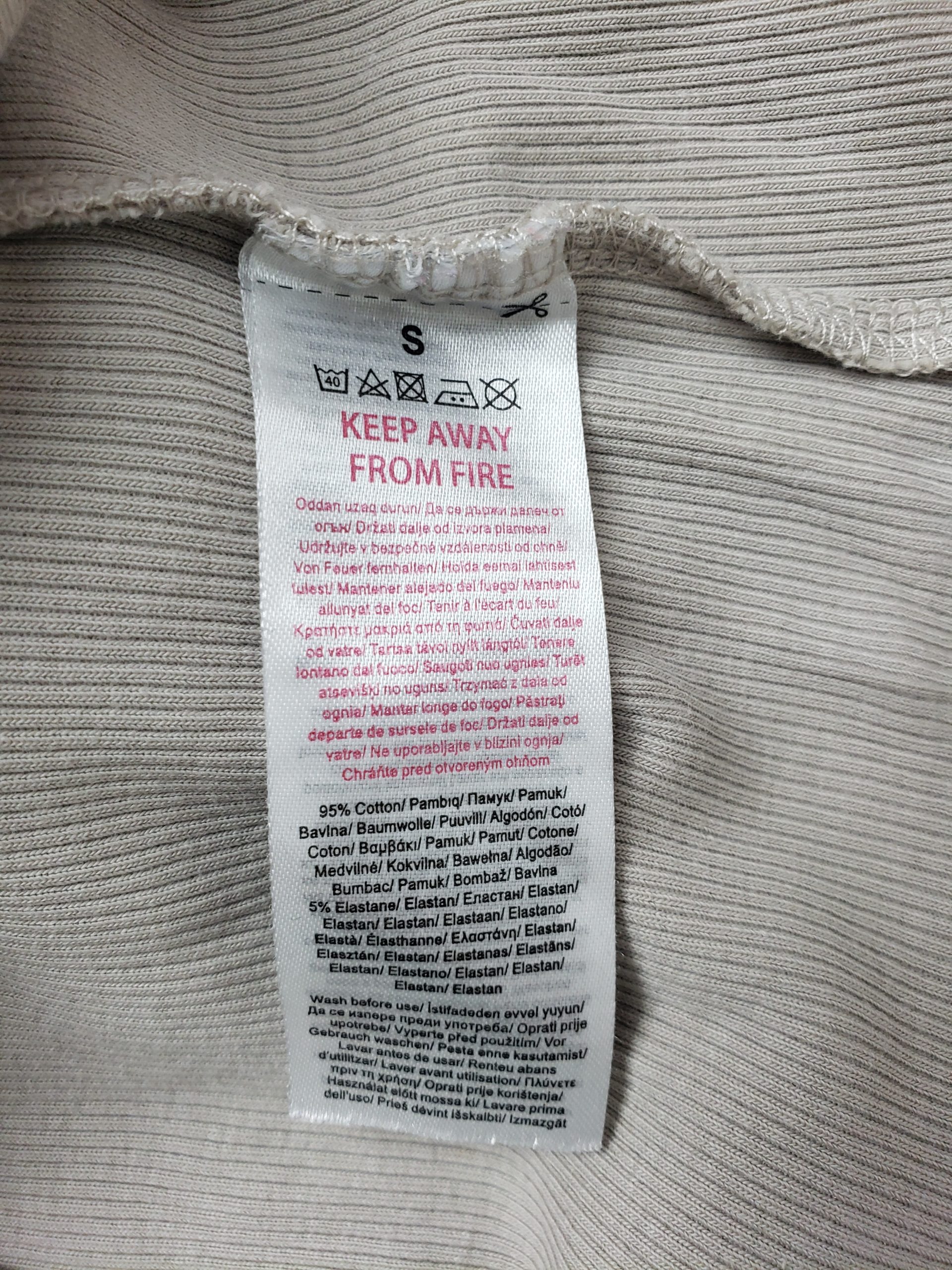 Жіноча бавовняна футболка Beloved Woman - класична футболка з коротким рукавом в ідеальному стані 4 Жіноча бавовняна футболка Beloved Woman - класична футболка з коротким рукавом в ідеальному стані - Зображення 4