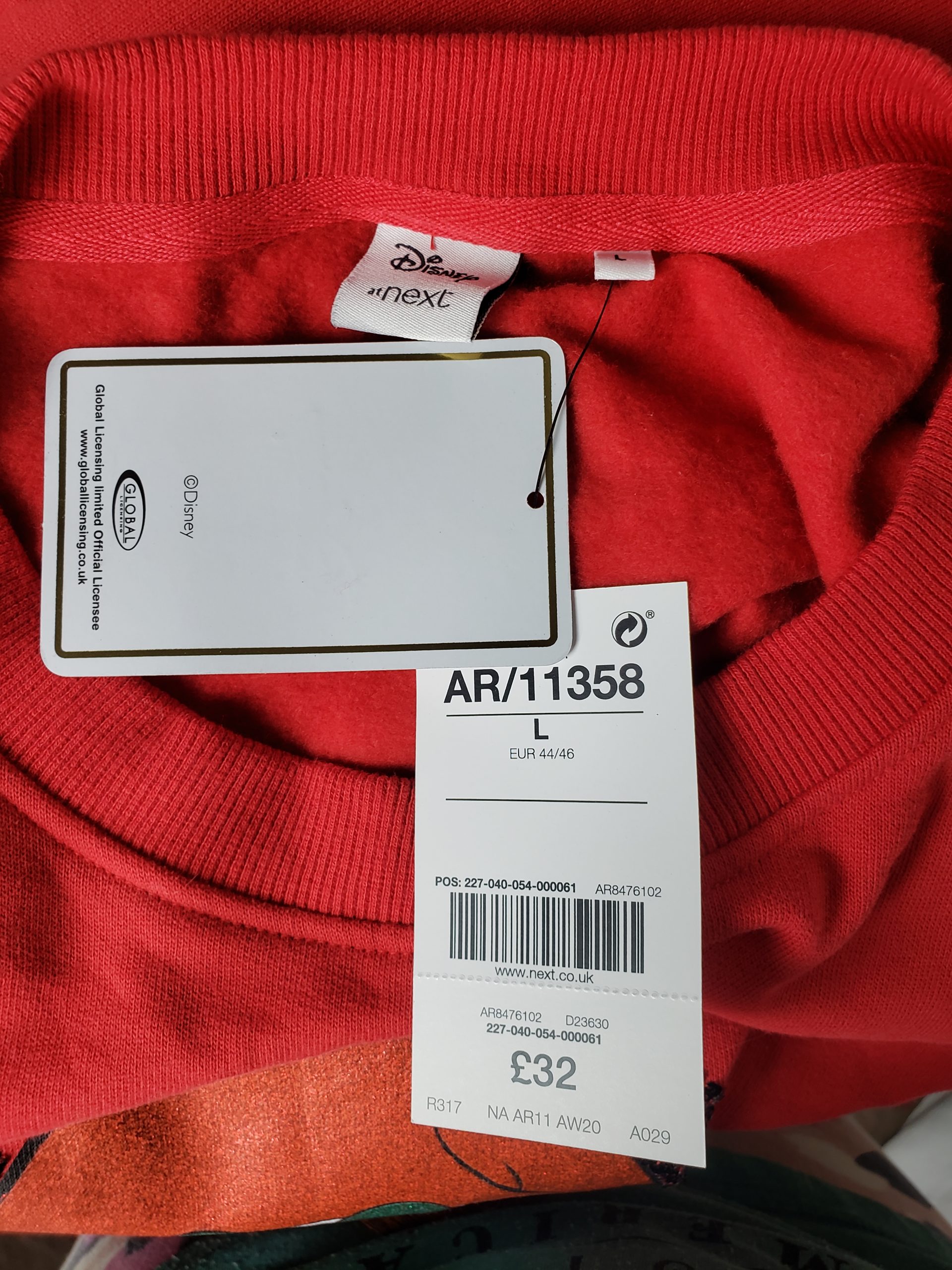 Стильний червоний светшот Disney з вишивкою - модний новорічний одяг для елегантного образу 7 Стильний червоний светшот Disney з вишивкою - модний новорічний одяг для елегантного образу - Зображення 7