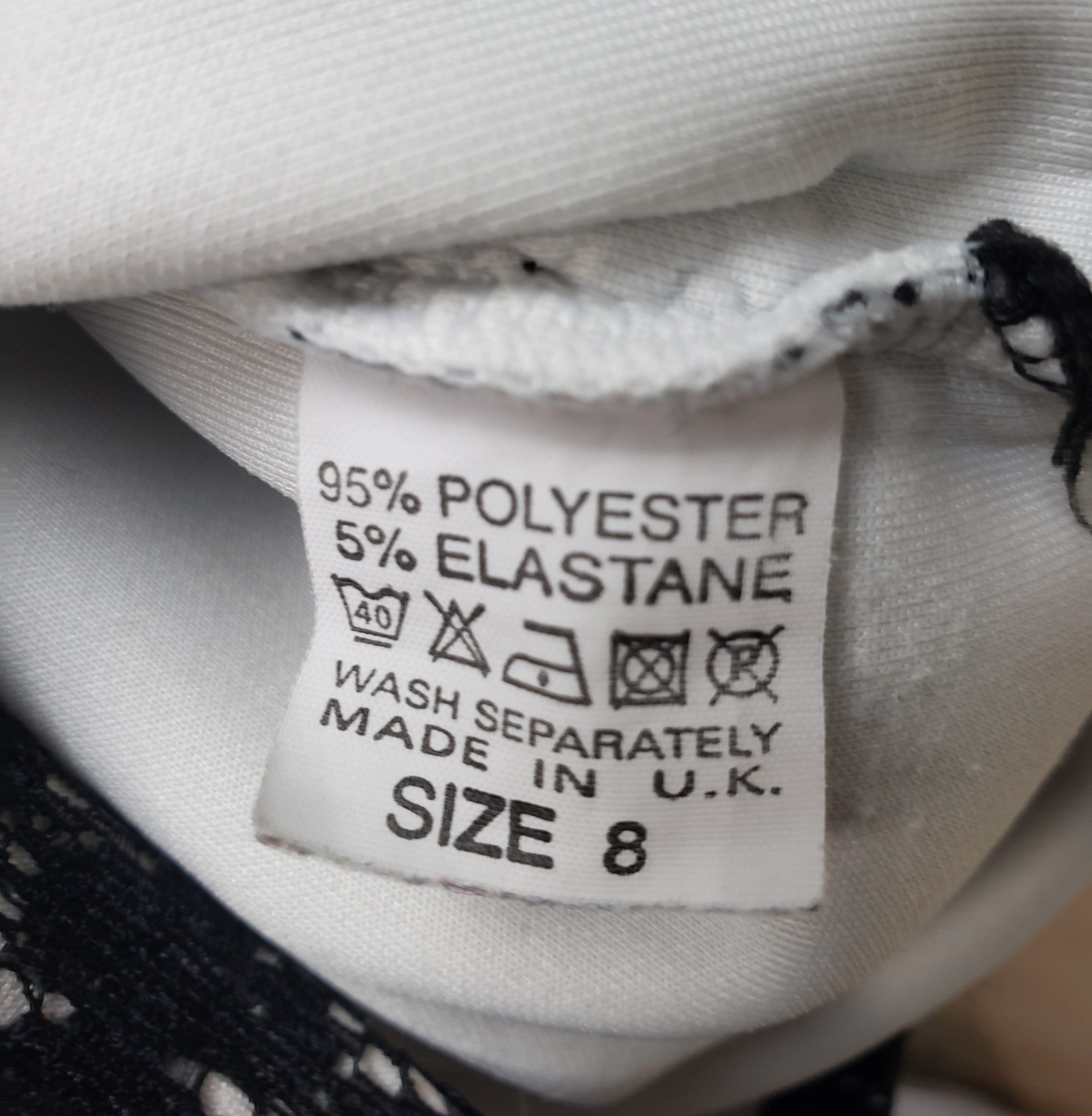 Стильна чорна сукня з мереживним принтом - елегантний міді образ розмір S 6 Стильна чорна сукня з мереживним принтом - елегантний міді образ розмір S - Зображення 6