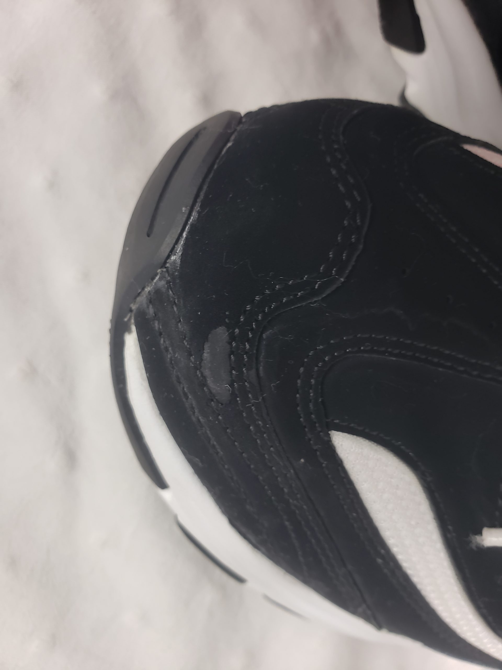 Чорно-білі Кросівки Skechers 42 Розмір - Всесезонне Взуття для Активного Життя 5 Чорно-білі Кросівки Skechers 42 Розмір - Всесезонне Взуття для Активного Життя - Зображення 5