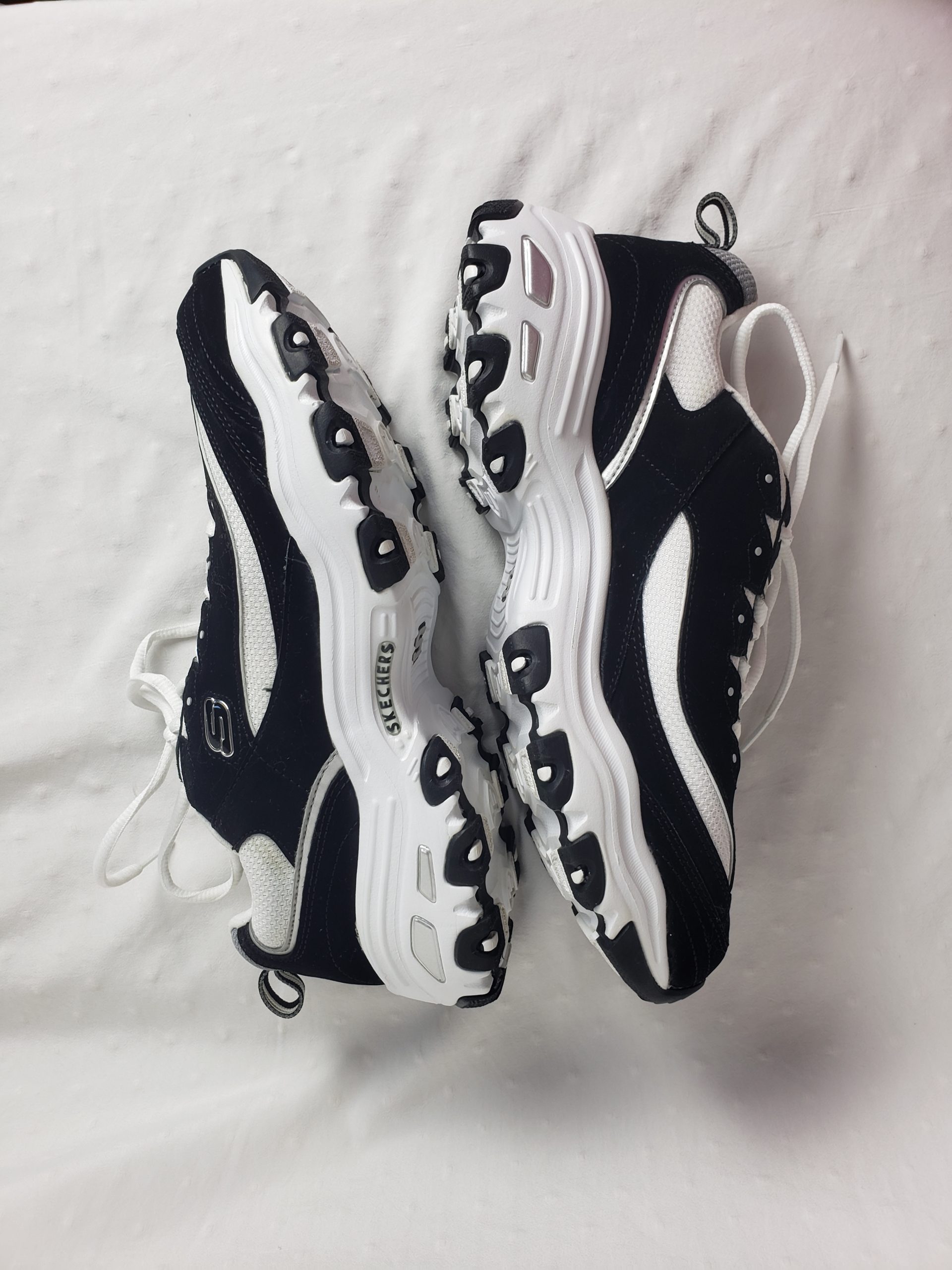 Чорно-білі Кросівки Skechers 42 Розмір - Всесезонне Взуття для Активного Життя 7 Чорно-білі Кросівки Skechers 42 Розмір - Всесезонне Взуття для Активного Життя - Зображення 7