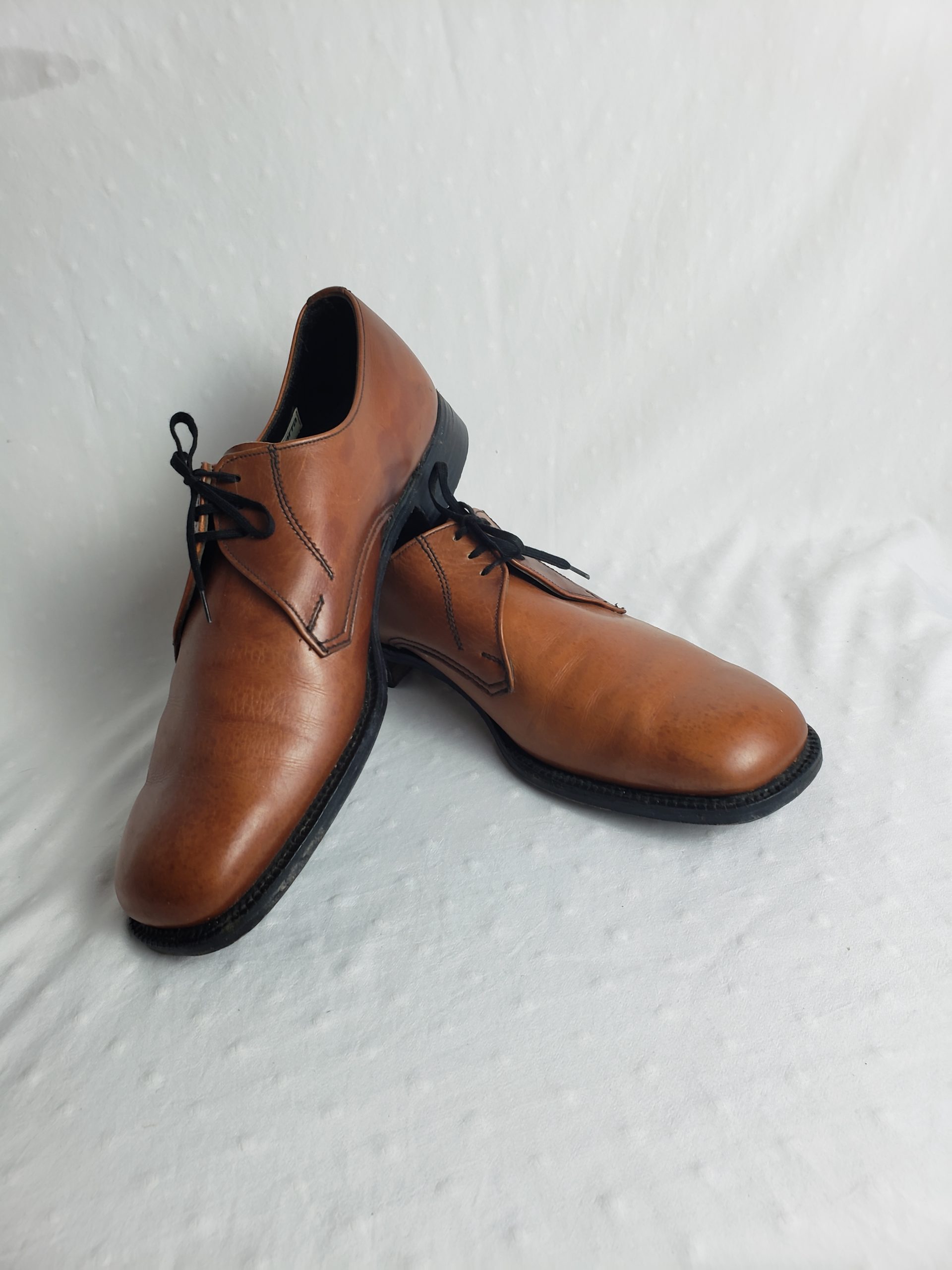 Коричневі шкіряні туфлі 42 розмір - ідеальне осіннє взуття для офісу та повсякдення 2 Коричневі шкіряні туфлі 42 розмір - ідеальне осіннє взуття для офісу та повсякдення - Зображення 2