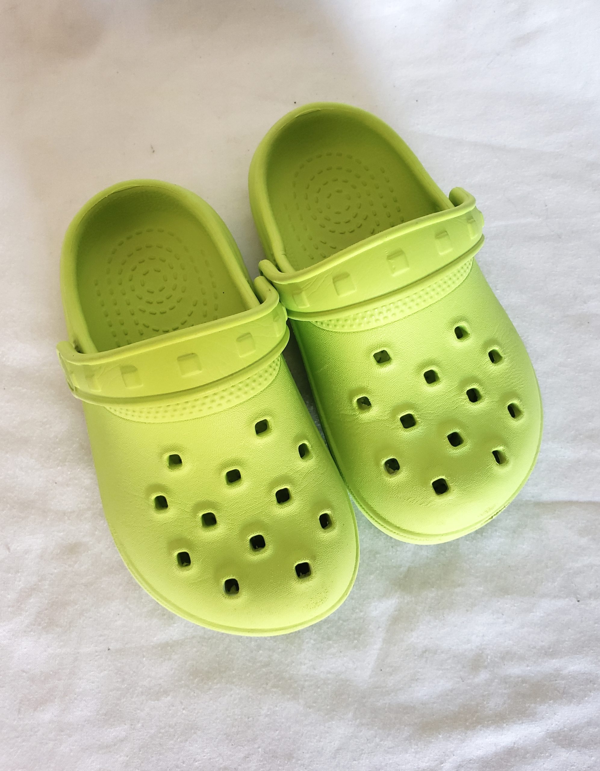 Стильні зелені дитячі сабо - модне літнє взуття розмір 24, елегантний дизайн 6 Стильні зелені дитячі сабо - модне літнє взуття розмір 24, елегантний дизайн - Зображення 6