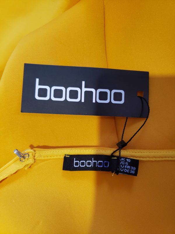 Стильна жовта сукня Boohoo - елегантний модний тренд 2024 - Жовтий, розмір 46 - Зображення 14