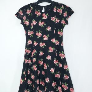 Чорна сукня з квітковим принтом для дівчинки 11-12 років - стильний одяг на кожен день та свята