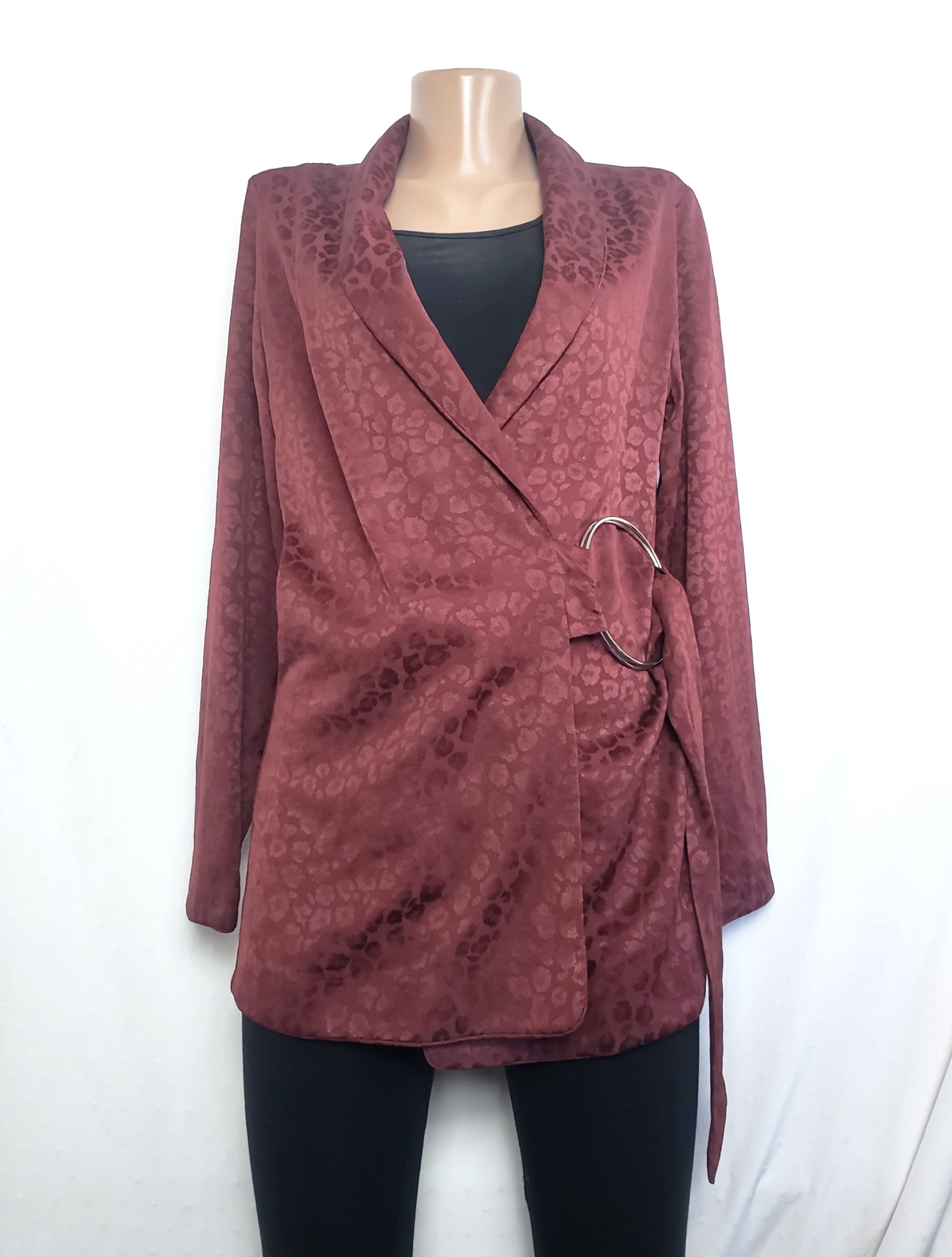 Стильний бордовий кардиган з принтом - елегантна віскозна накидка для модного образу 8 Стильний бордовий кардиган з принтом - елегантна віскозна накидка для модного образу - Зображення 8