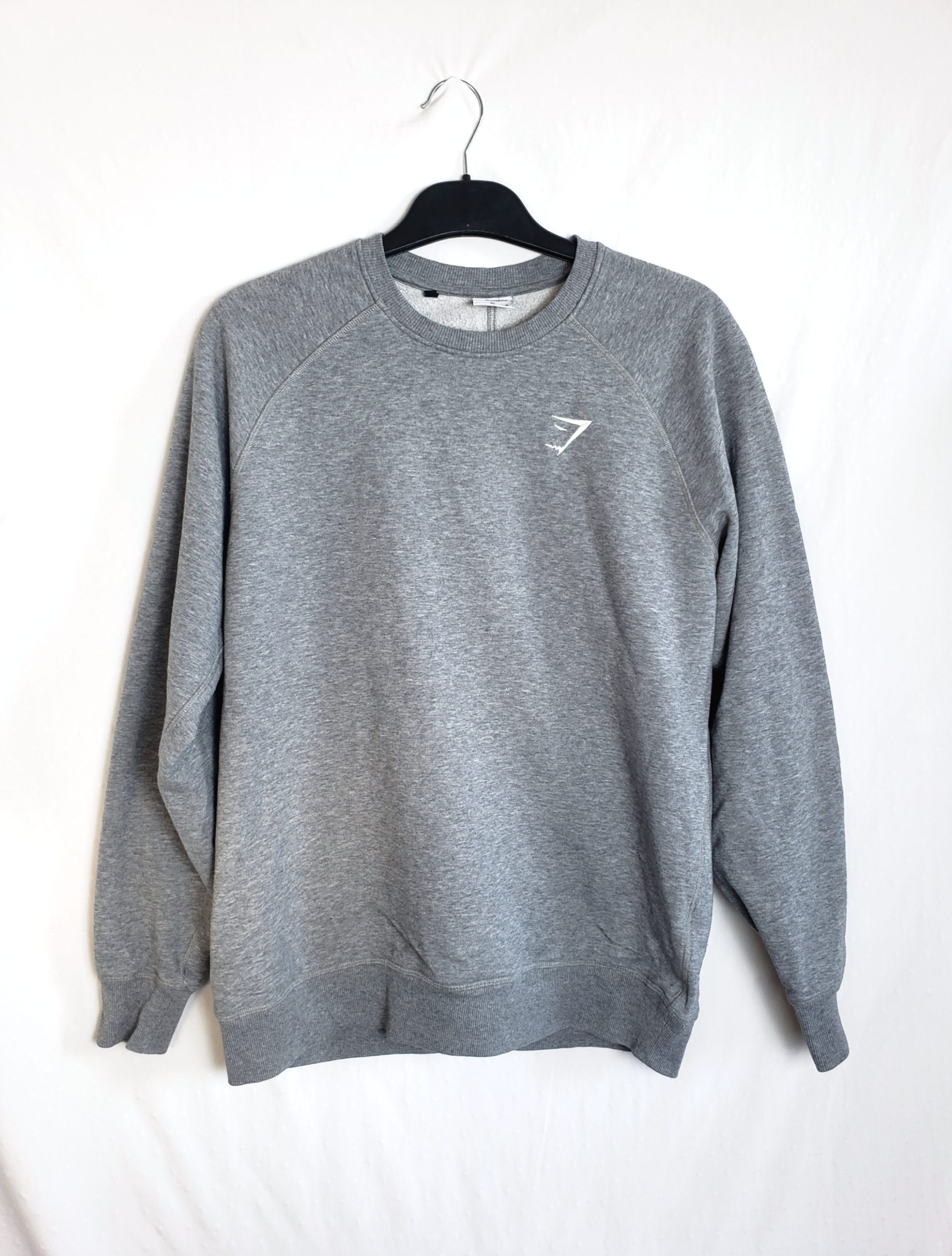 Сірий бавовняний світшот Gymshark з вишивкою - ідеальний для щоденного носіння та спорту 1 Сірий бавовняний світшот Gymshark з вишивкою - ідеальний для щоденного носіння та спорту