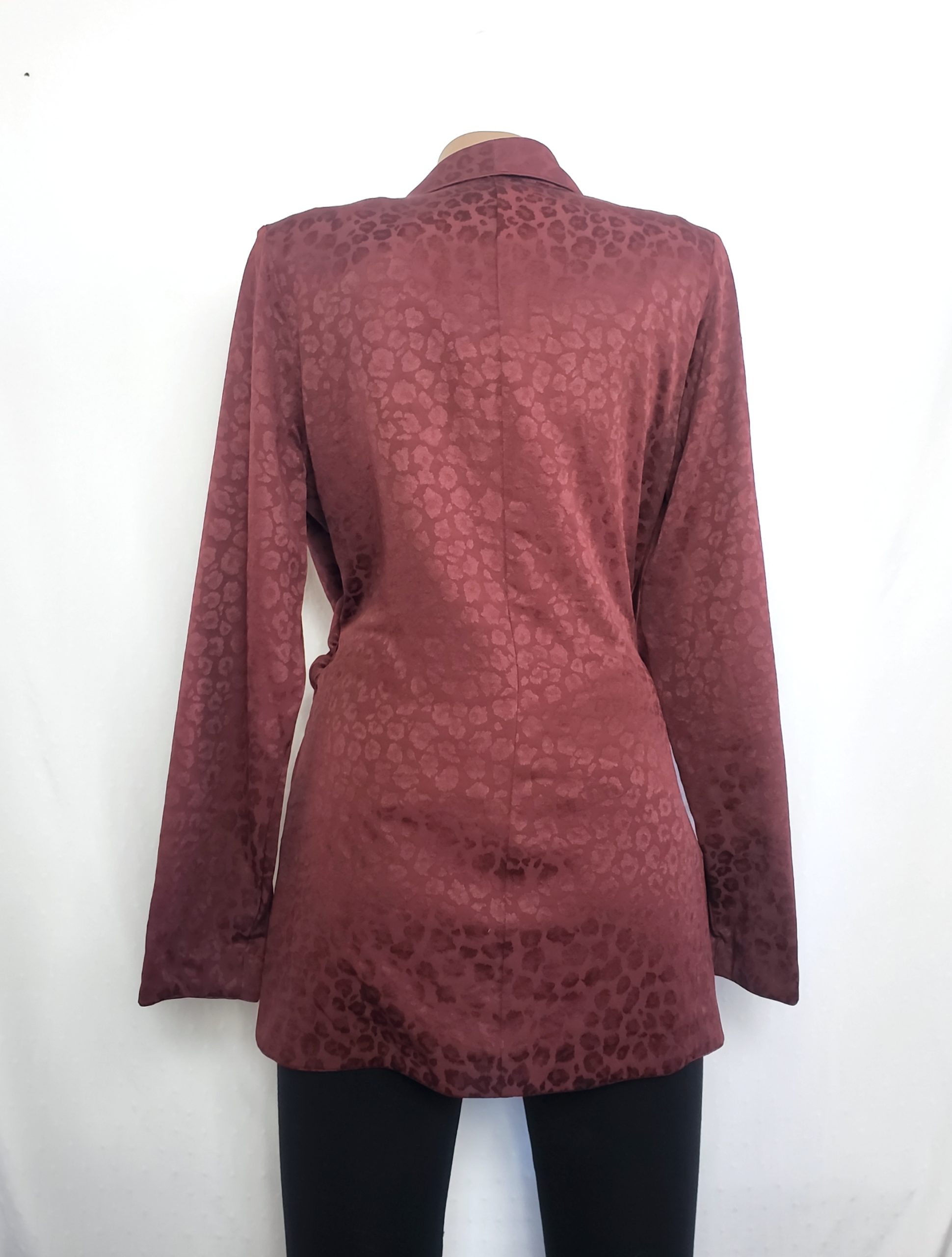 Стильний бордовий кардиган з принтом - елегантна віскозна накидка для модного образу 5 Стильний бордовий кардиган з принтом - елегантна віскозна накидка для модного образу - Зображення 5