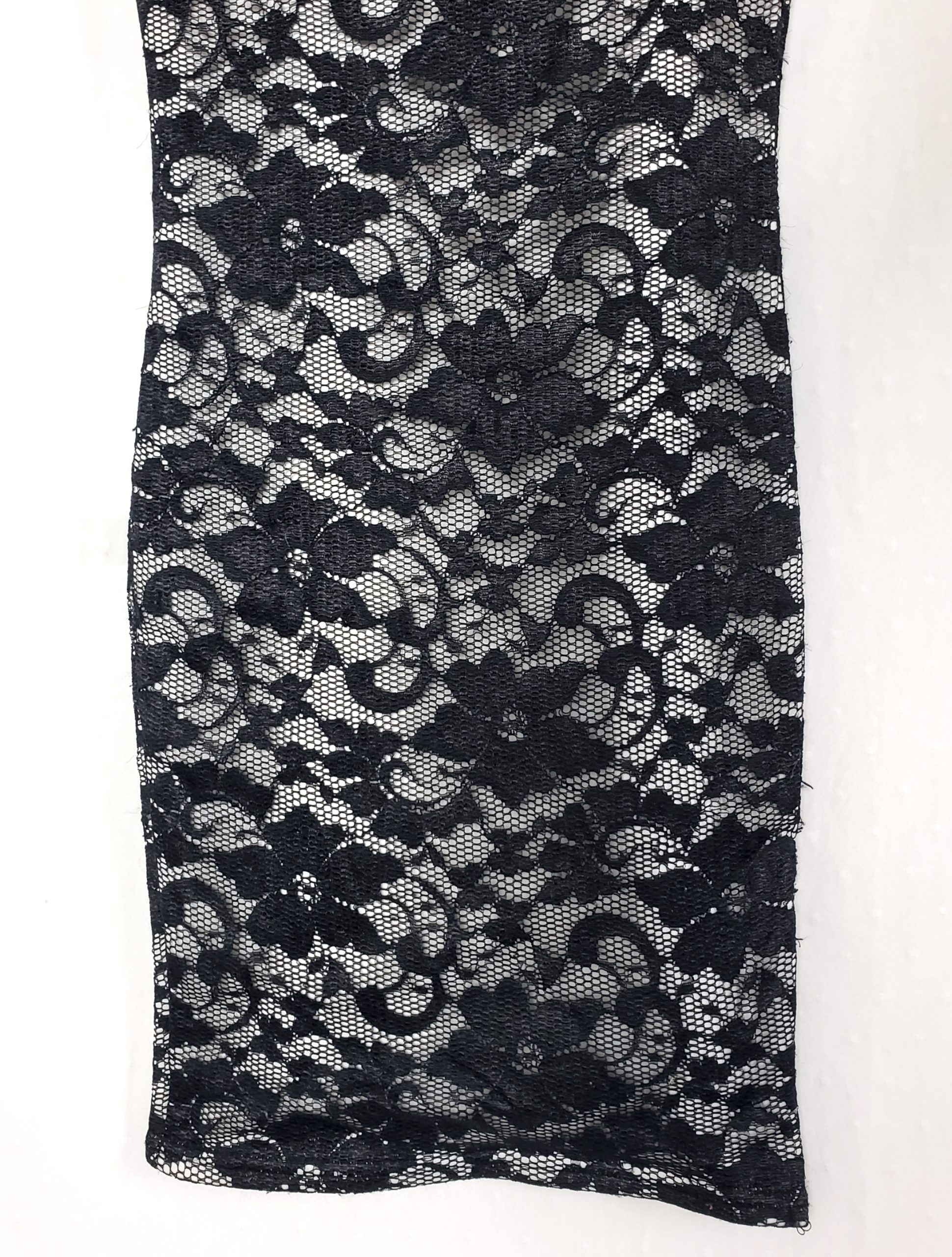 Стильна чорна сукня з мереживним принтом - елегантний міді образ розмір S 3 Стильна чорна сукня з мереживним принтом - елегантний міді образ розмір S - Зображення 3