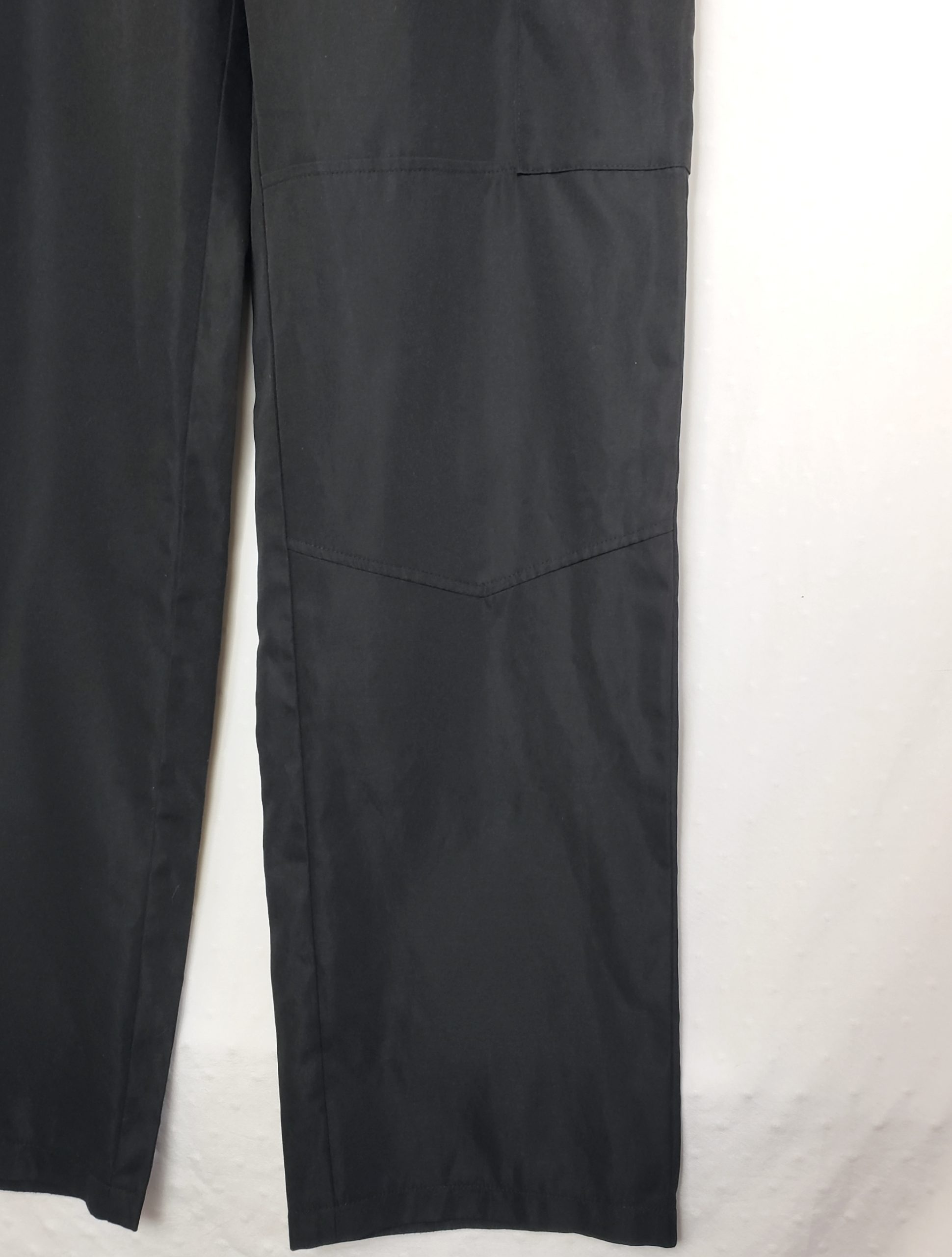 Чорні карго штани SHEIN - стильні брюки для повсякденного носіння та офісу 2 Чорні карго штани SHEIN - стильні брюки для повсякденного носіння та офісу - Зображення 2