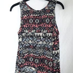 Жіноча блузка Atmosphere з геометричним принтом - вживаний одяг у ідеальному стані