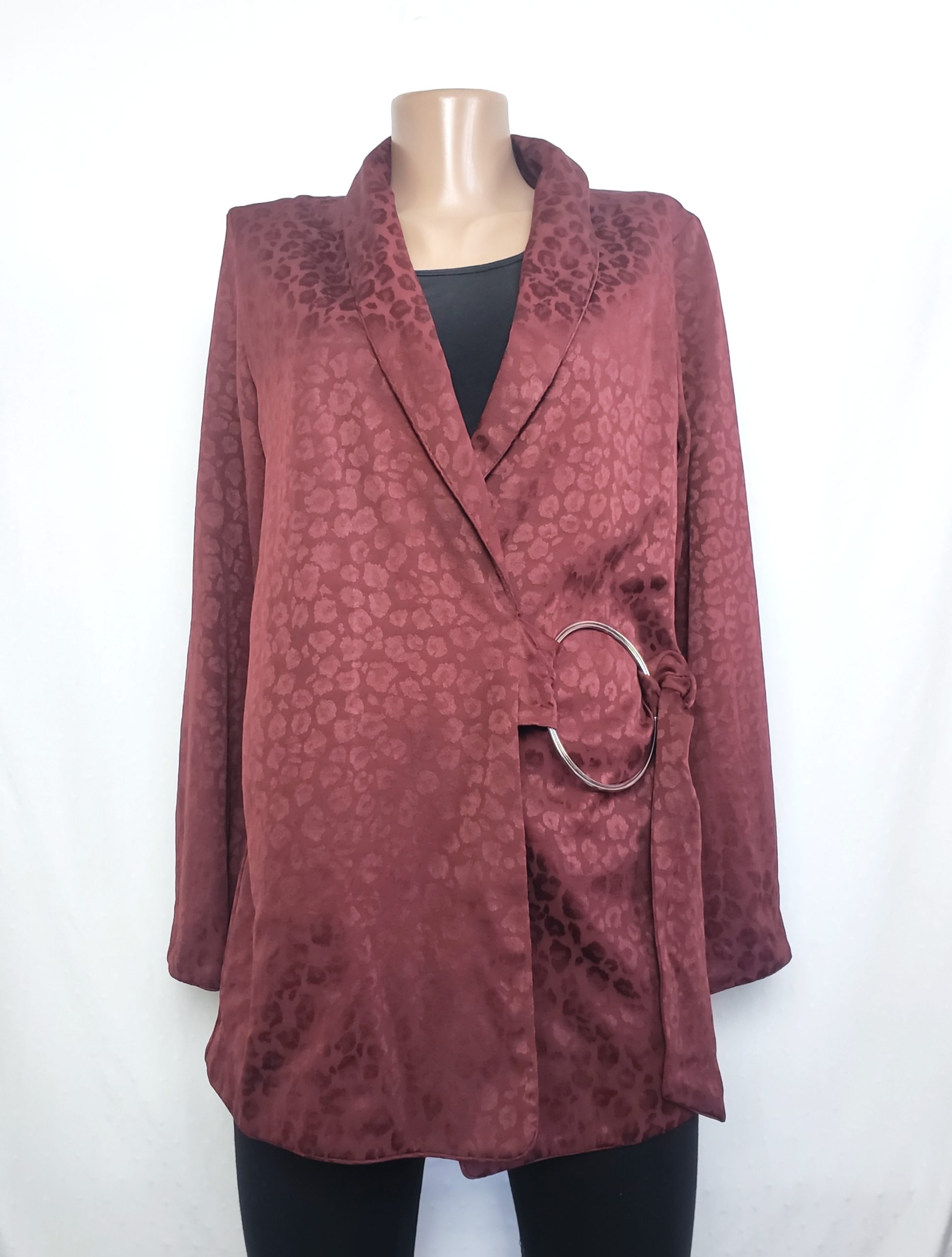 Стильний бордовий кардиган з принтом - елегантна віскозна накидка для модного образу 3 Стильний бордовий кардиган з принтом - елегантна віскозна накидка для модного образу - Зображення 3