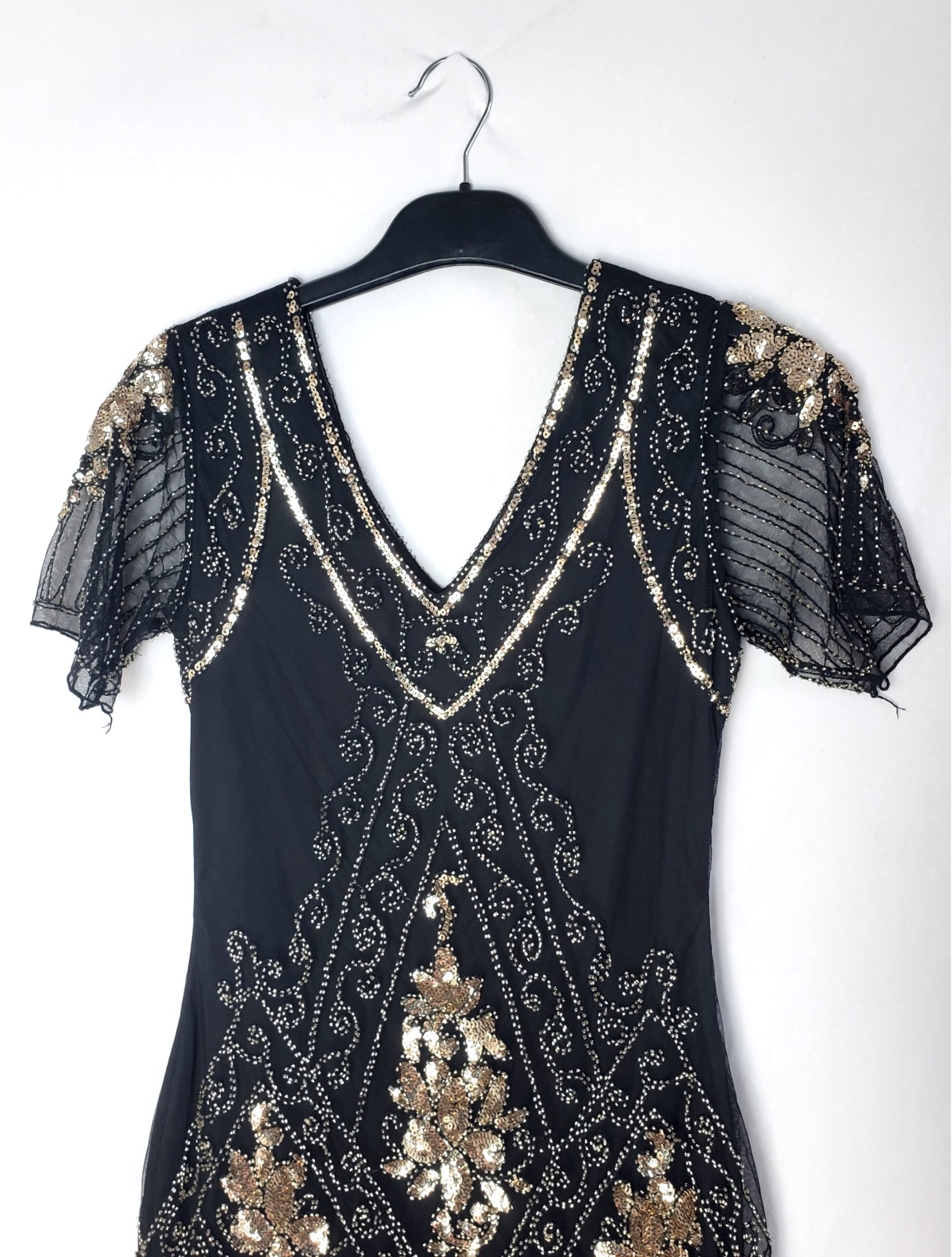 Стильна чорна сукня з вишивкою та бахромою - елегантний винтажний образ у стилі Гетсбі 2 Стильна чорна сукня з вишивкою та бахромою - елегантний винтажний образ у стилі Гетсбі - Зображення 2