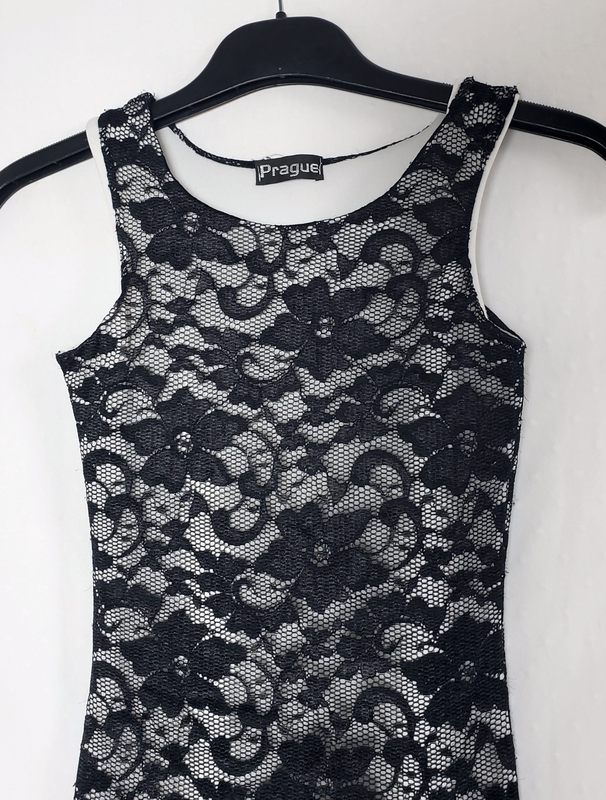 Стильна чорна сукня з мереживним принтом - елегантний міді образ розмір S 4 Стильна чорна сукня з мереживним принтом - елегантний міді образ розмір S - Зображення 4