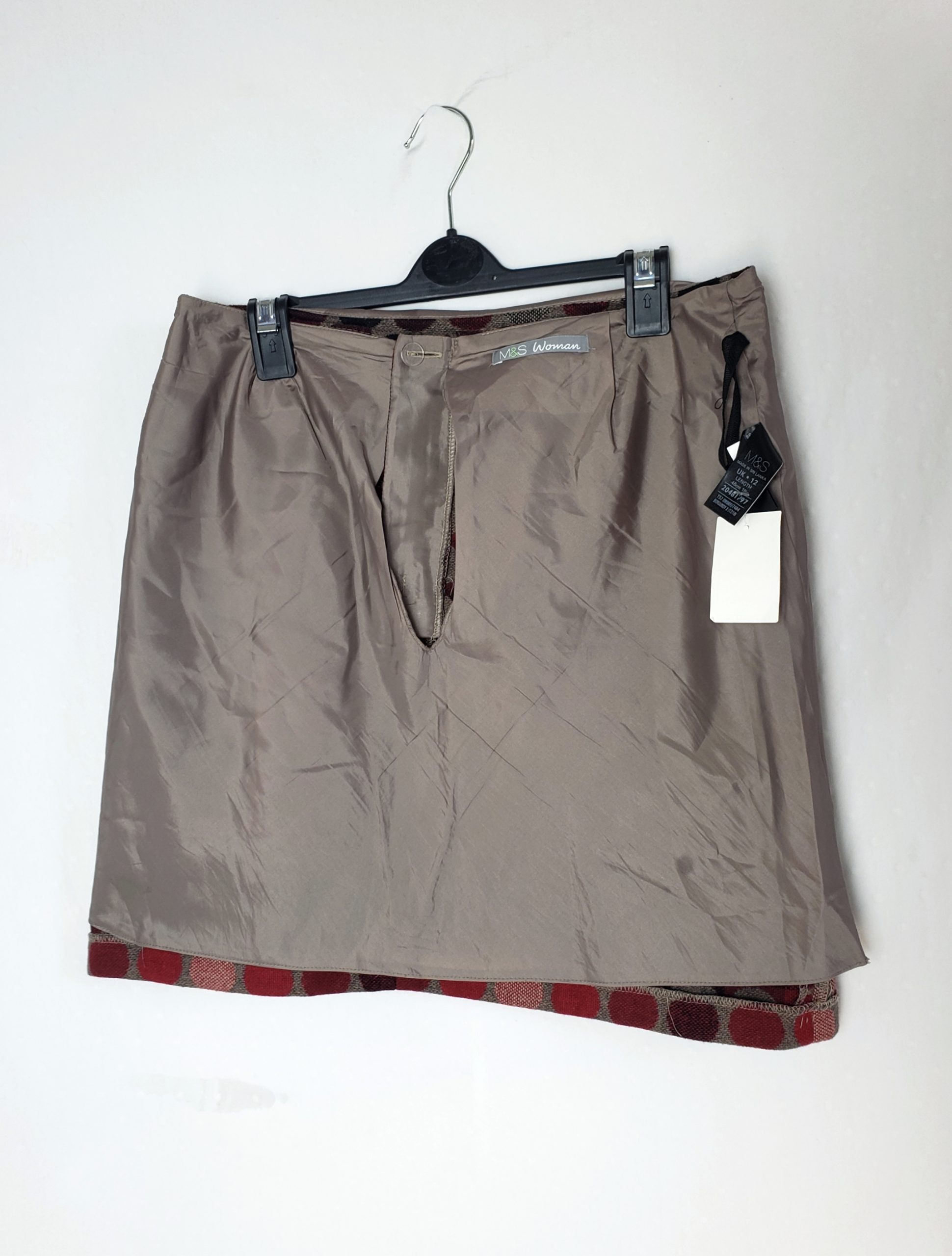 Стильна шерстяна спідниця з принтом - ідеальна для осінньо-зимового гардеробу 3 Стильна шерстяна спідниця з принтом - ідеальна для осінньо-зимового гардеробу - Зображення 3