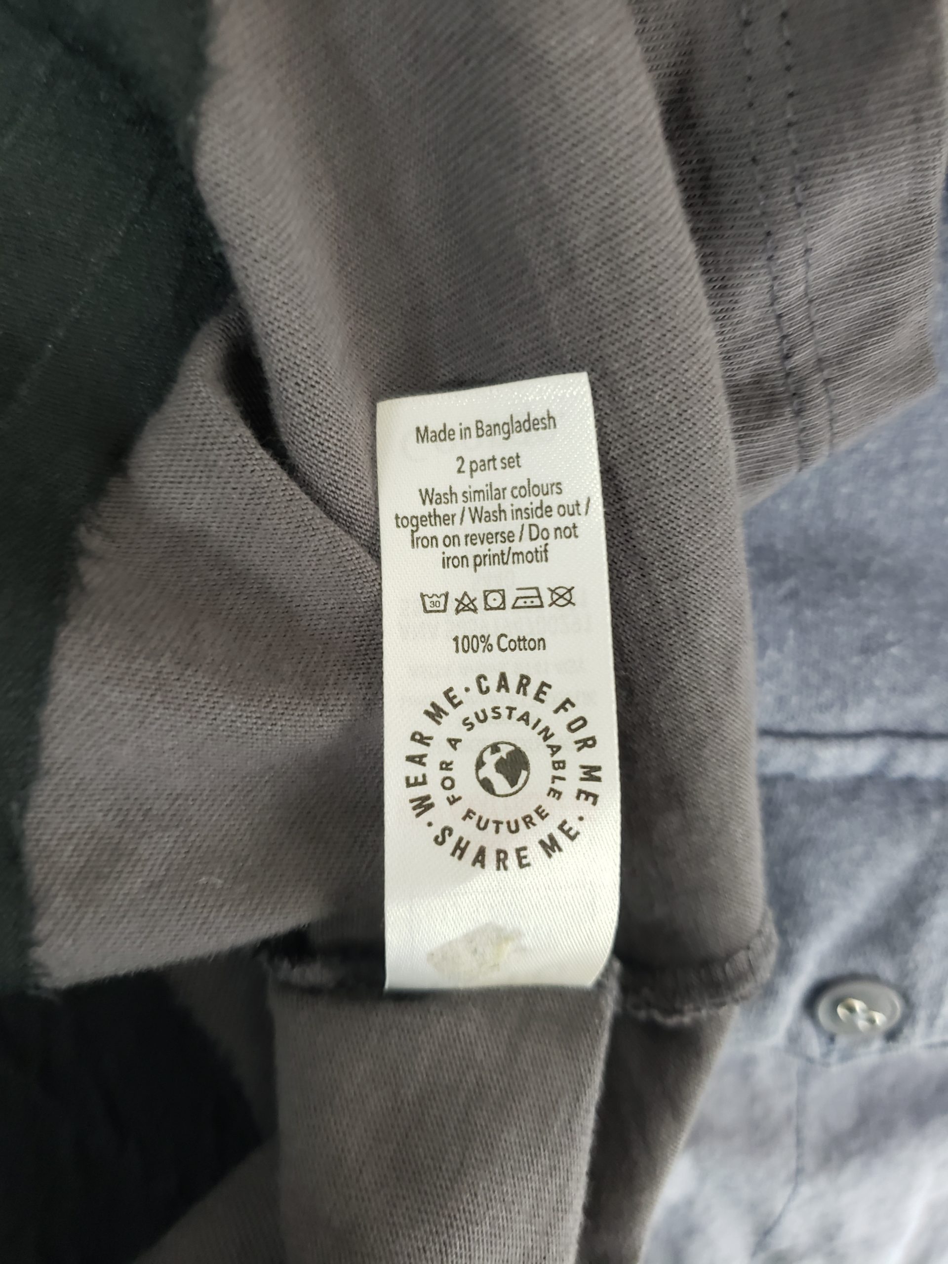 Дитяча футболка George з райдужними пайєтками 9-10 років - стильний повсякденний одяг для школи та дозвілля 5 Дитяча футболка George з райдужними пайєтками 9-10 років - стильний повсякденний одяг для школи та дозвілля - Зображення 5