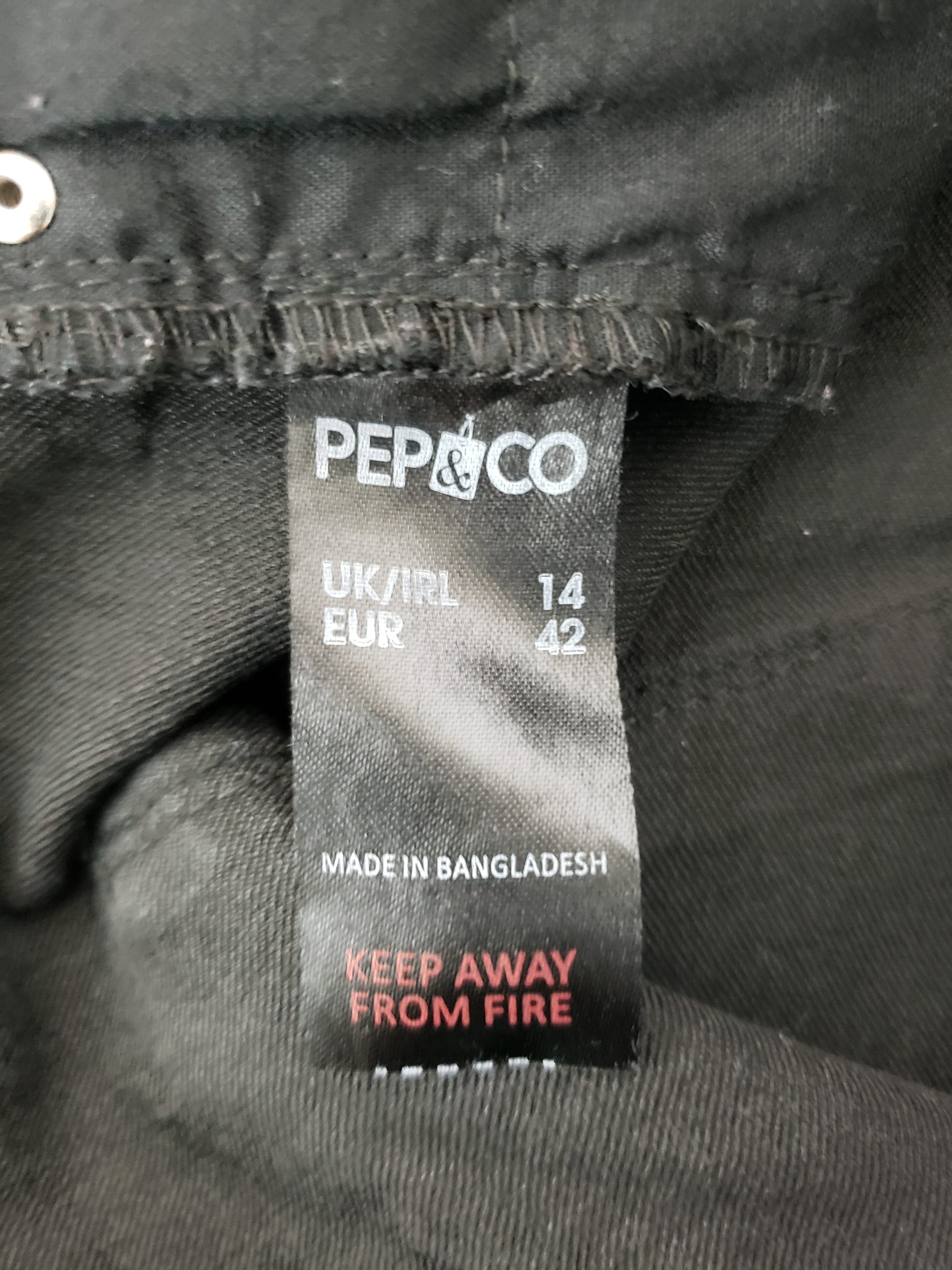 Чорні жіночі джинси PEP&CO з високою талією - вживані джинси в ідеальному стані 6 Чорні жіночі джинси PEP&CO з високою талією - вживані джинси в ідеальному стані - Зображення 6