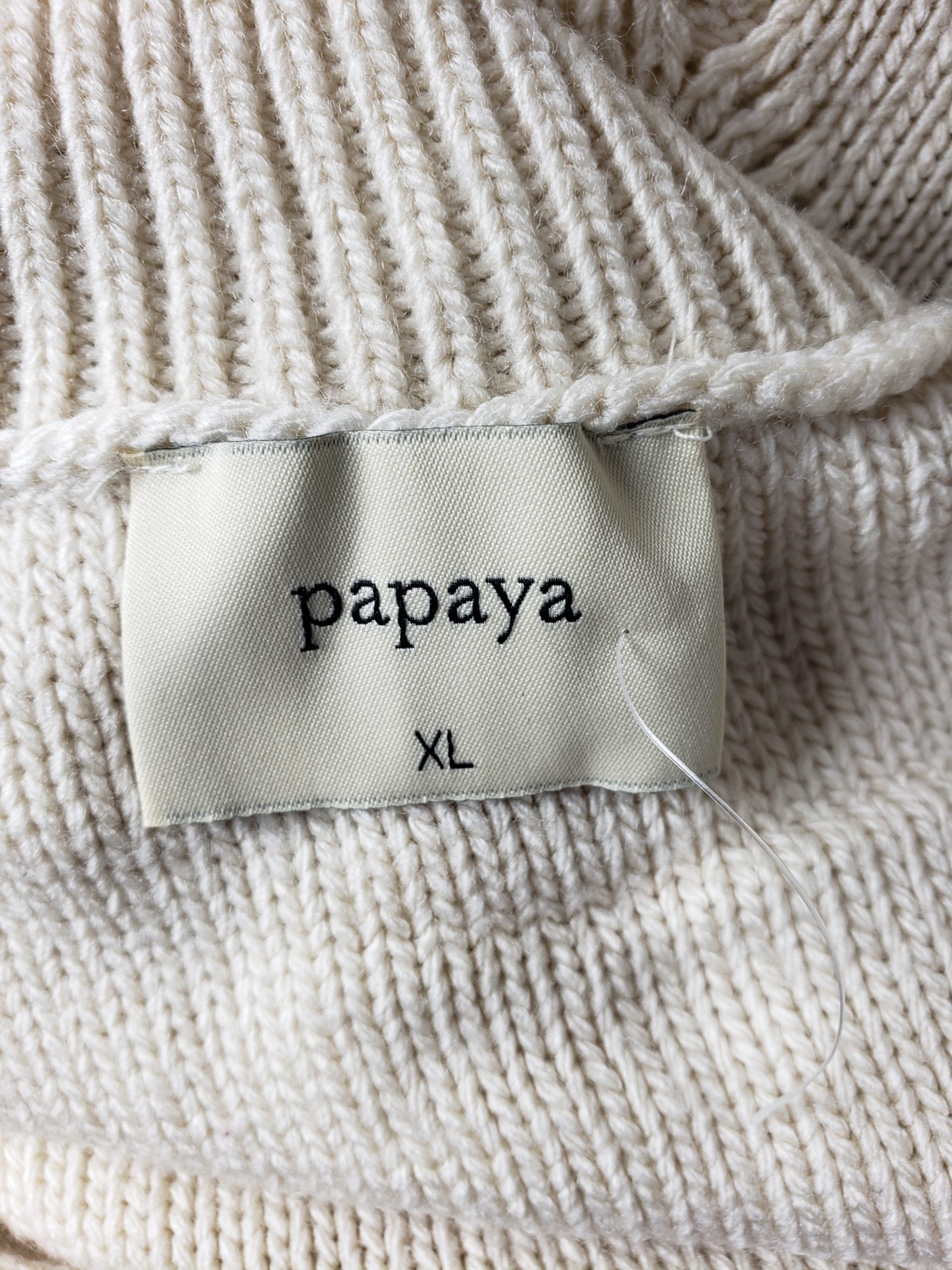 Бежевий светр жіночий з аранським візерунком Papaya - акриловий в'язаний пуловер XL 6 Бежевий светр жіночий з аранським візерунком Papaya - акриловий в'язаний пуловер XL - Зображення 6