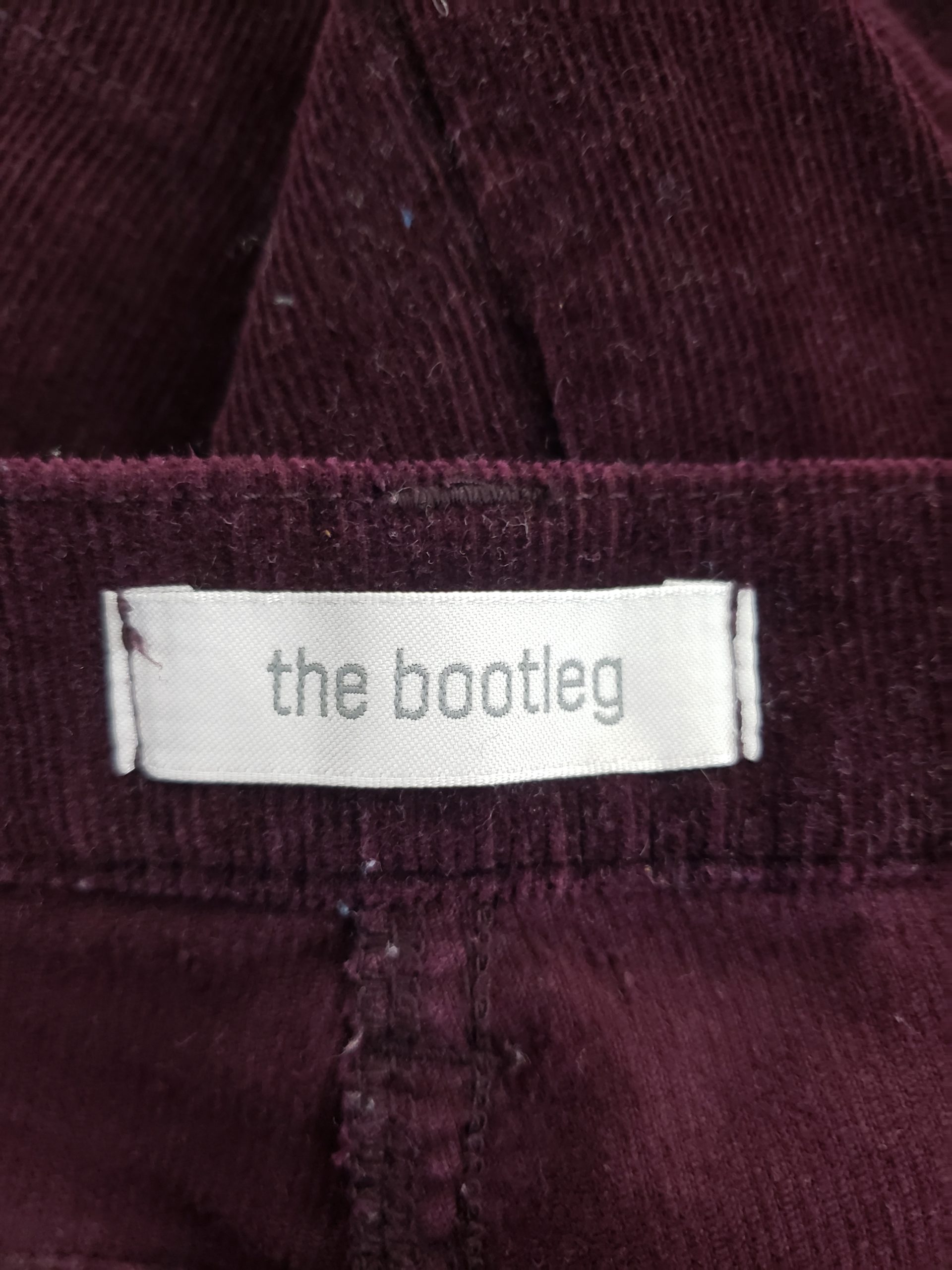 Стильні бордові штани M&S - елегантний вельвет для модного образу 5 Стильні бордові штани M&S - елегантний вельвет для модного образу - Зображення 5