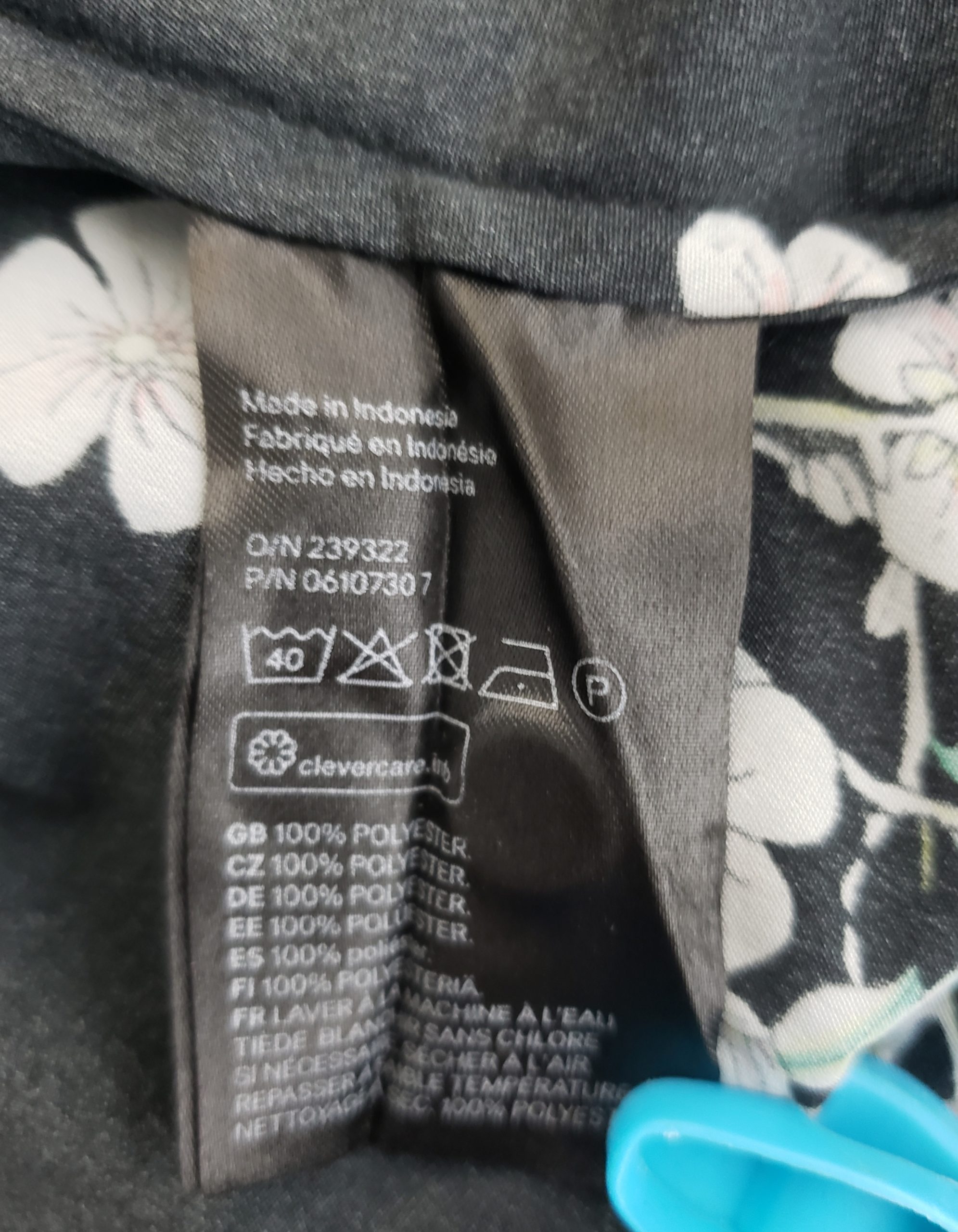 Стильна чорна блуза з квітковим принтом - елегантна сорочка для модного образу 8 Стильна чорна блуза з квітковим принтом - елегантна сорочка для модного образу - Зображення 8