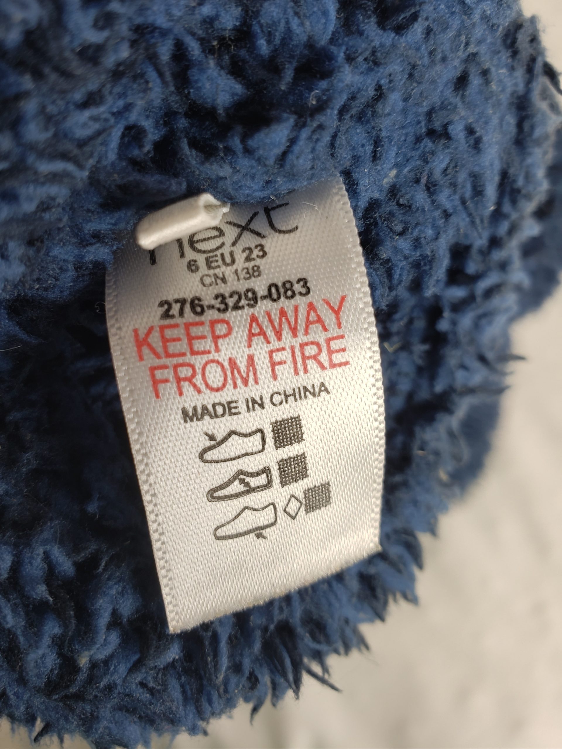 Стильні дитячі тапочки синього кольору - модний домашній комфорт для малюків 7 Стильні дитячі тапочки синього кольору - модний домашній комфорт для малюків - Зображення 7