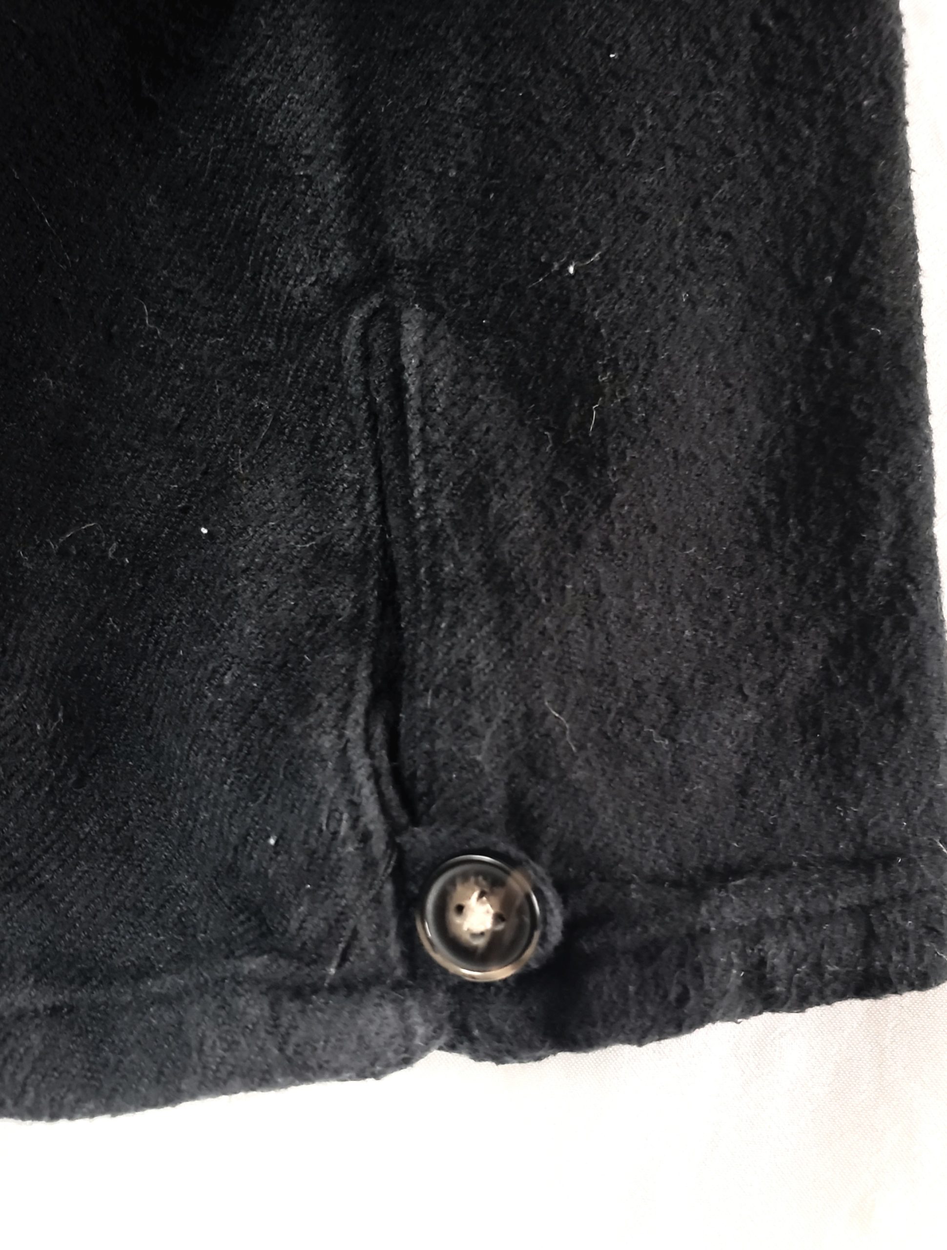 Чорна сорочка жіноча секонд хенд ідеальний стан - універсальна блузка для офісу та повсякдення 9 Чорна сорочка жіноча секонд хенд ідеальний стан - універсальна блузка для офісу та повсякдення - Зображення 9