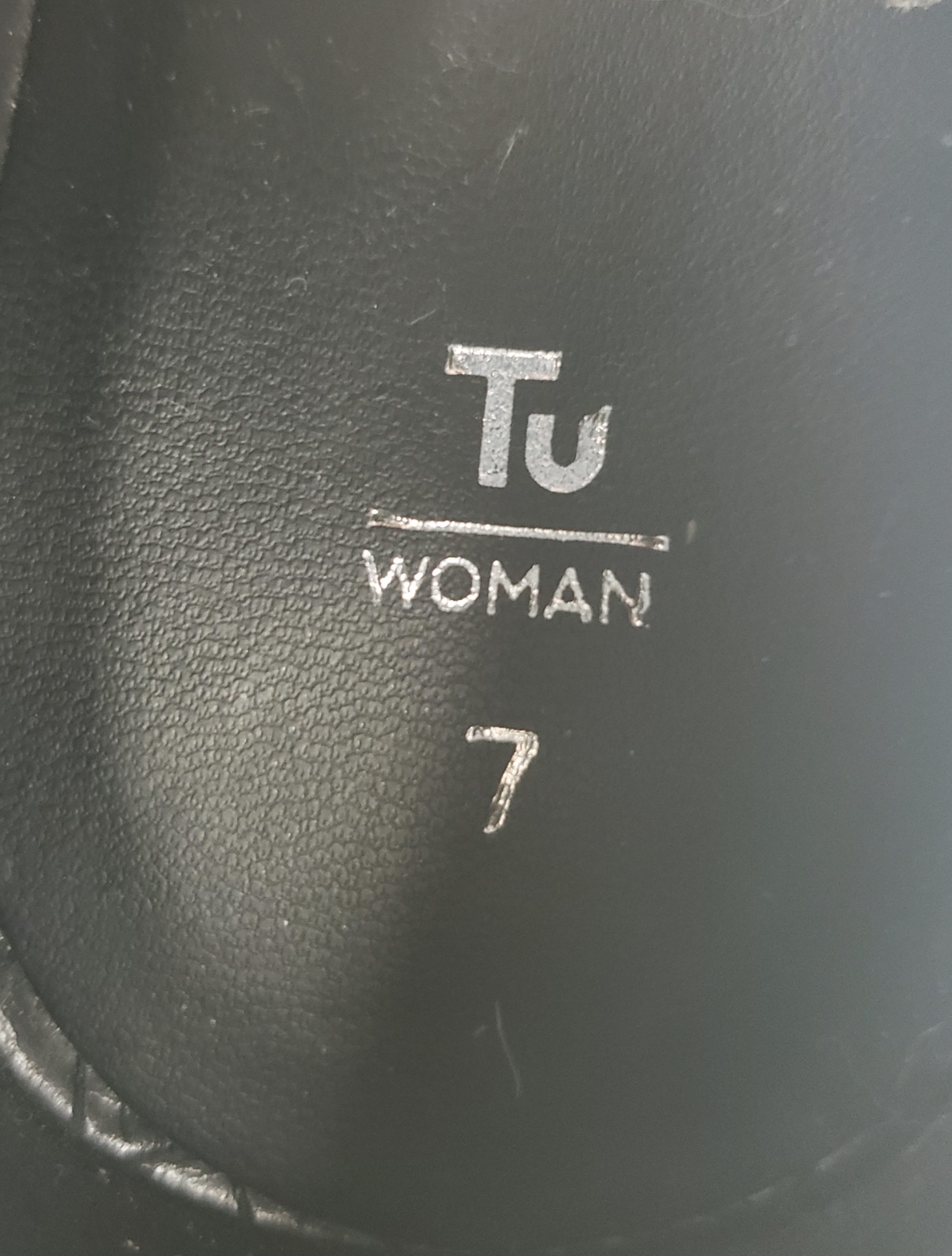 Стильні чорні туфлі з лакованої шкіри - елегантні лофери з крокодиловим принтом 6 Стильні чорні туфлі з лакованої шкіри - елегантні лофери з крокодиловим принтом - Зображення 6