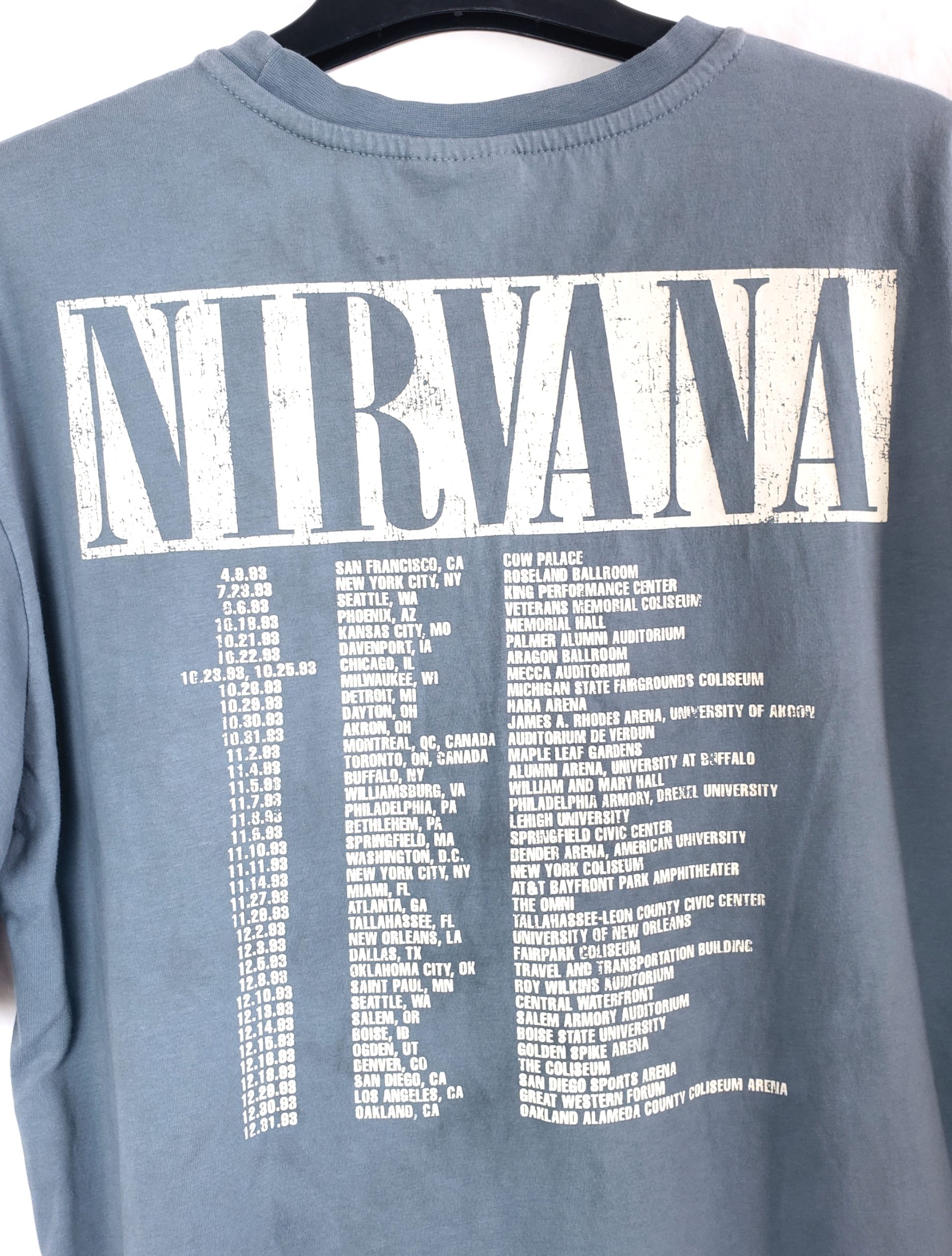 Стильна блакитна футболка Nirvana Live '93 - модний вінтажний принт у ідеальному стані 4 Стильна блакитна футболка Nirvana Live '93 - модний вінтажний принт у ідеальному стані - Зображення 4