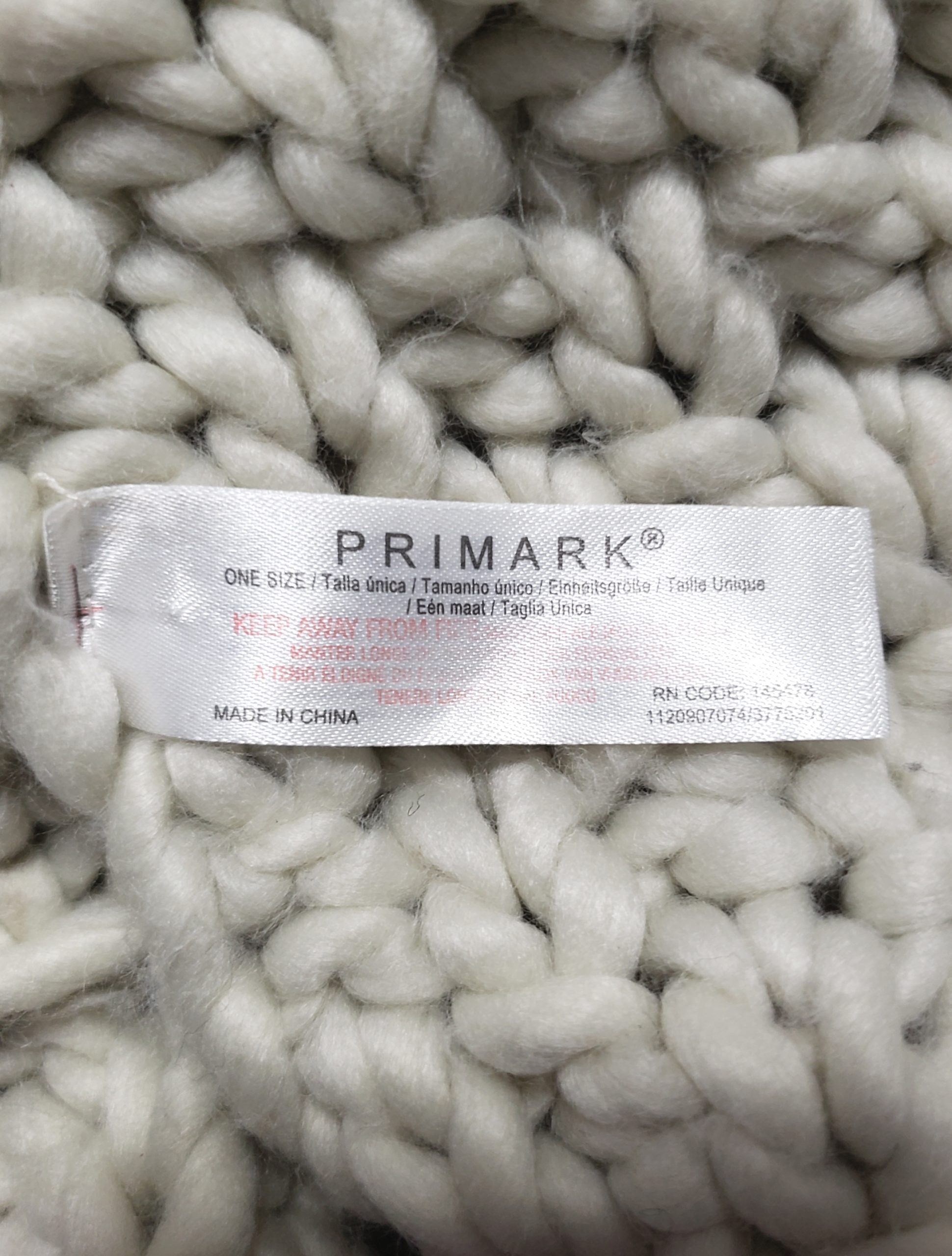 Стильний шарф слонова кістка - елегантний акриловий аксесуар модний тренд 250см 4 Стильний шарф слонова кістка - елегантний акриловий аксесуар модний тренд 250см - Зображення 4