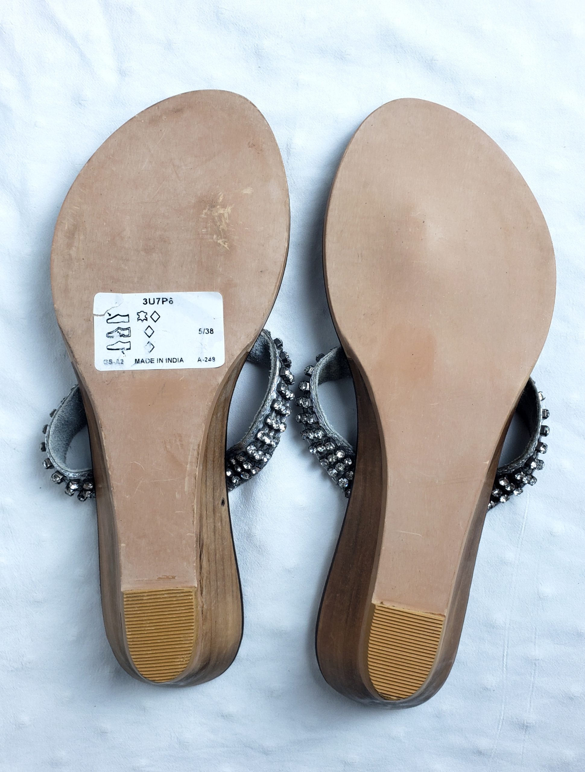 В'єтнамки жіночі шкіряні з декором 38 розмір - літнє взуття з каблуком 5 см 3 В'єтнамки жіночі шкіряні з декором 38 розмір - літнє взуття з каблуком 5 см - Зображення 3