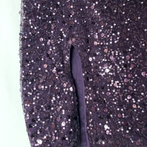 Стильна фіолетова спідниця з паєтками - елегантний вечірній образ для модних жінок