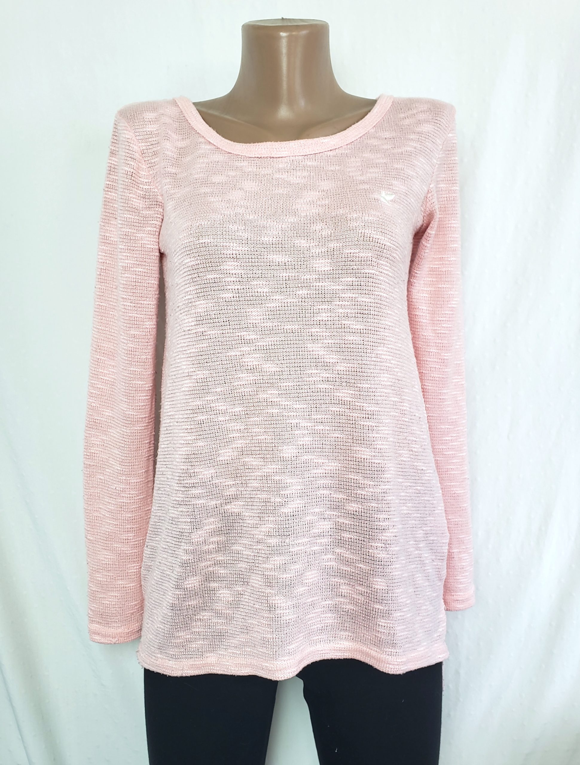 Рожевий светр Blonde + Blonde для повсякденного стилю - весняний casual look 1 Рожевий светр Blonde + Blonde для повсякденного стилю - весняний casual look