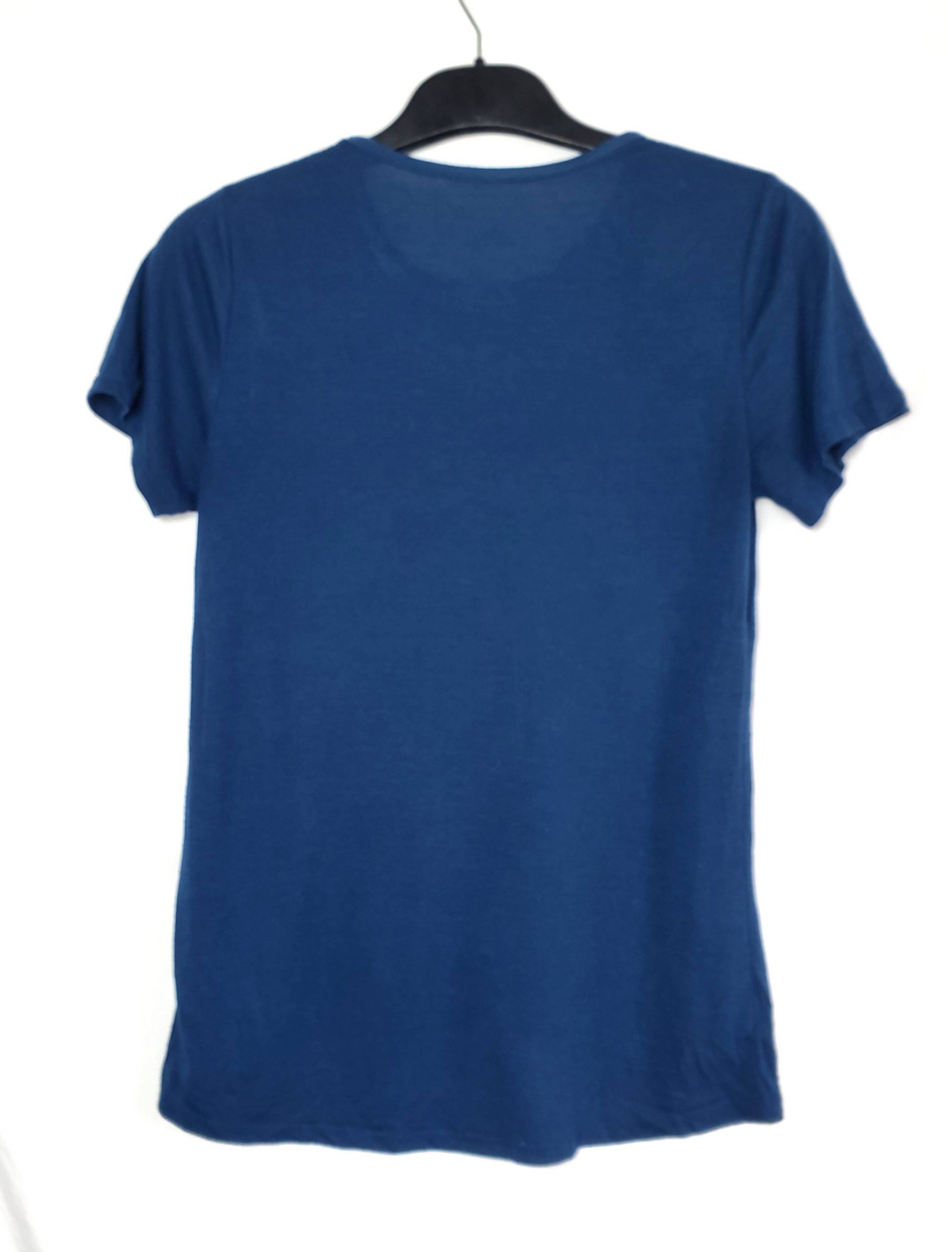 Синя футболка з паєтками - стильний топ для вечірок та повсякденного носіння 2 Синя футболка з паєтками - стильний топ для вечірок та повсякденного носіння - Зображення 2