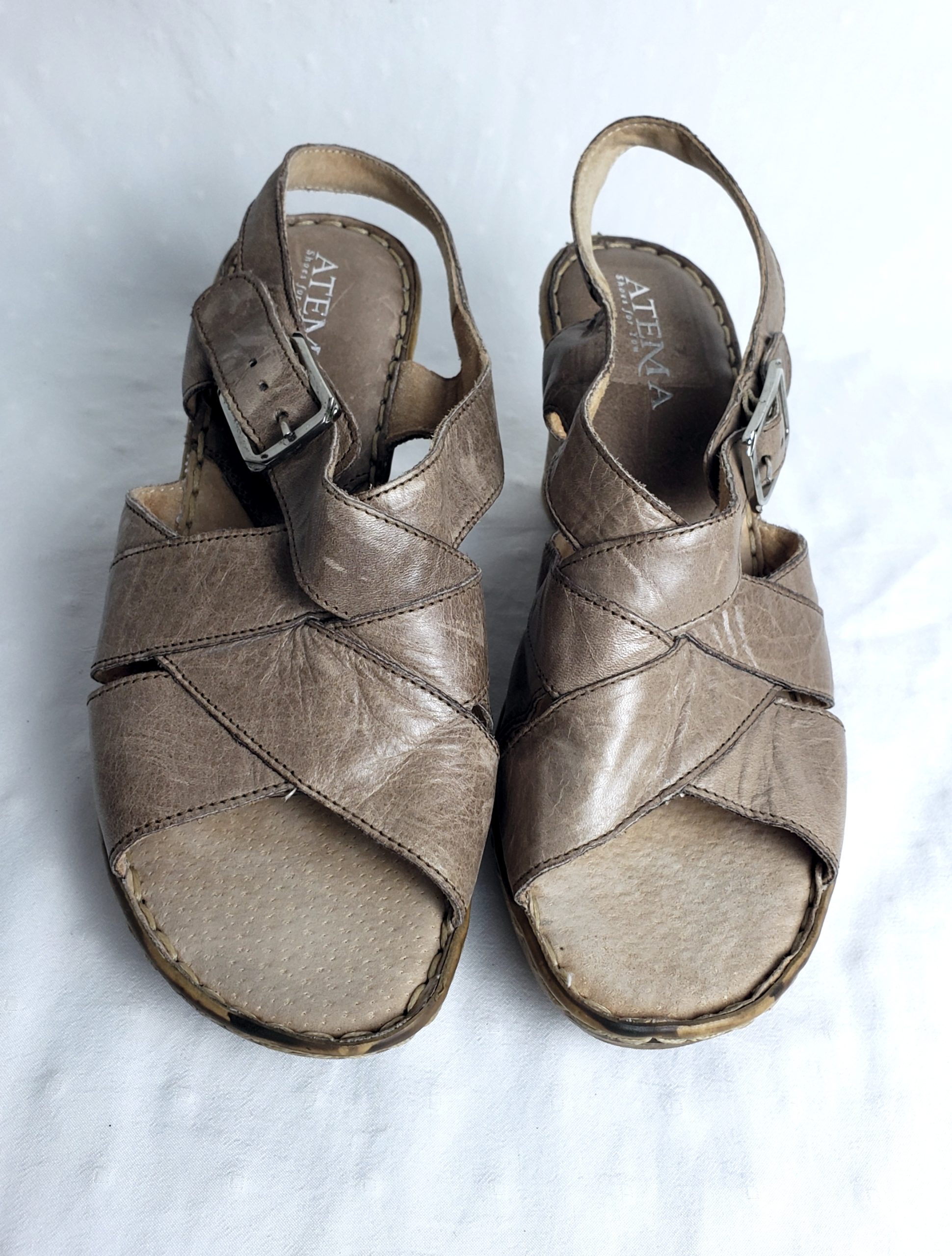 Бежеві шкіряні босоніжки ATEMA 39 розмір на каблуку 9 см - літнє взуття для офісу та відпочинку 3 Бежеві шкіряні босоніжки ATEMA 39 розмір на каблуку 9 см - літнє взуття для офісу та відпочинку - Зображення 3