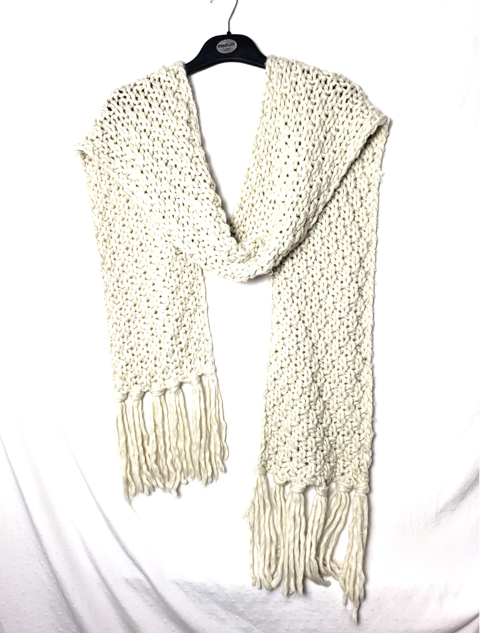 Стильний шарф слонова кістка - елегантний акриловий аксесуар модний тренд 250см 1 Стильний шарф слонова кістка - елегантний акриловий аксесуар модний тренд 250см