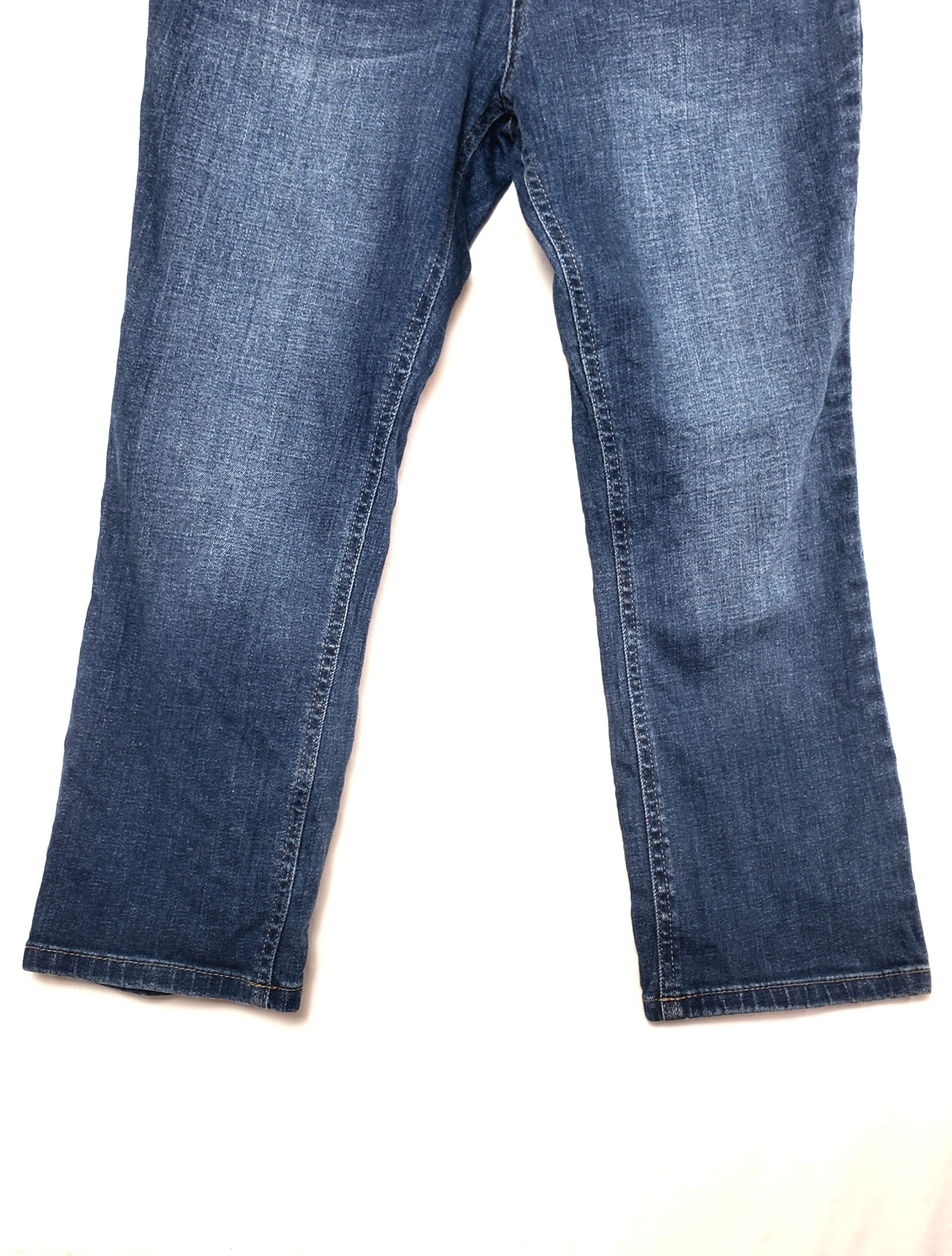 Темно-сині жіночі джинси F&F у ідеальному стані - комфорт для щоденного носіння та офісного стилю 4 Темно-сині жіночі джинси F&F у ідеальному стані - комфорт для щоденного носіння та офісного стилю - Зображення 4