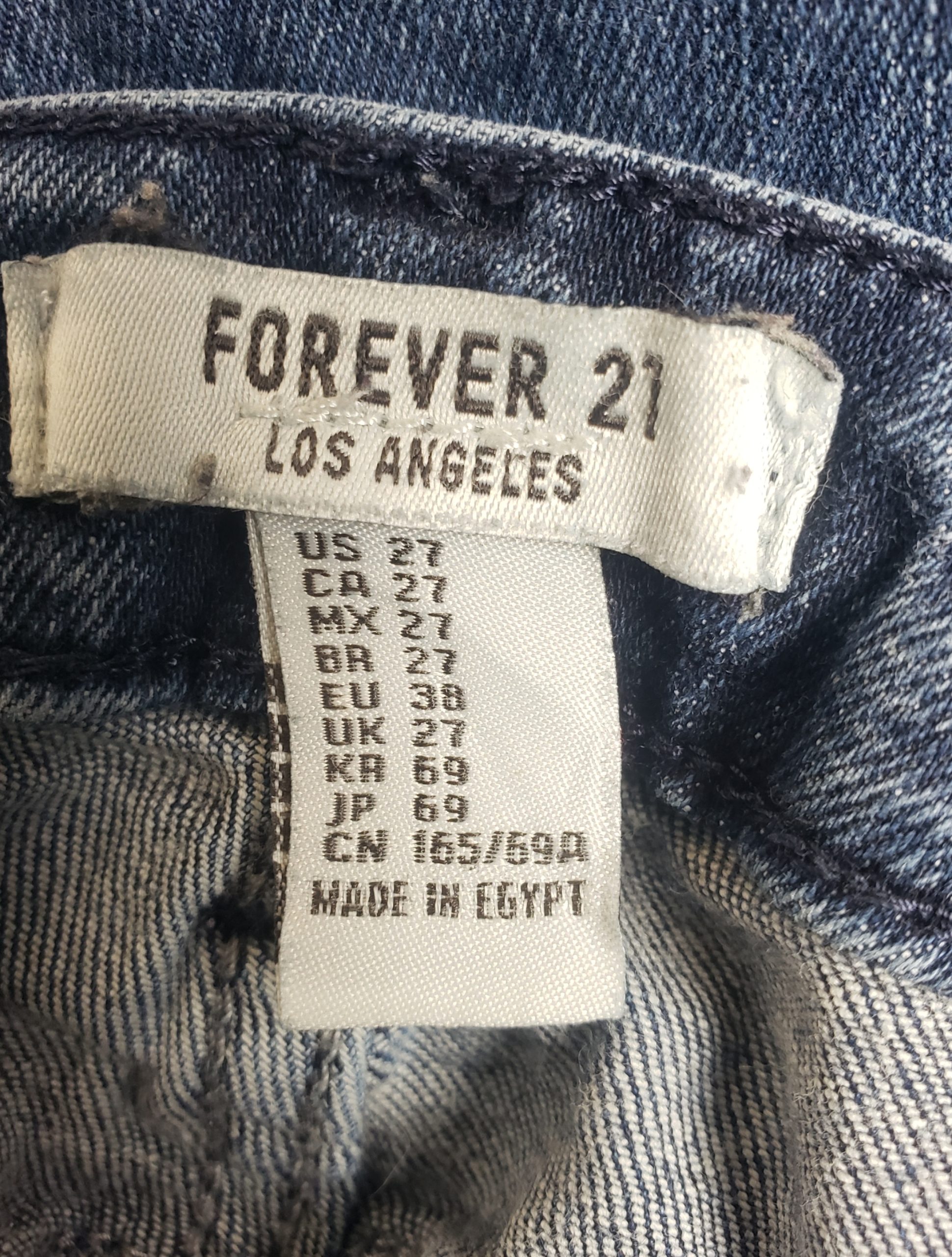 Стильні сині джинси Forever 21 - елегантний vintage образ для модної жінки 7 Стильні сині джинси Forever 21 - елегантний vintage образ для модної жінки - Зображення 7