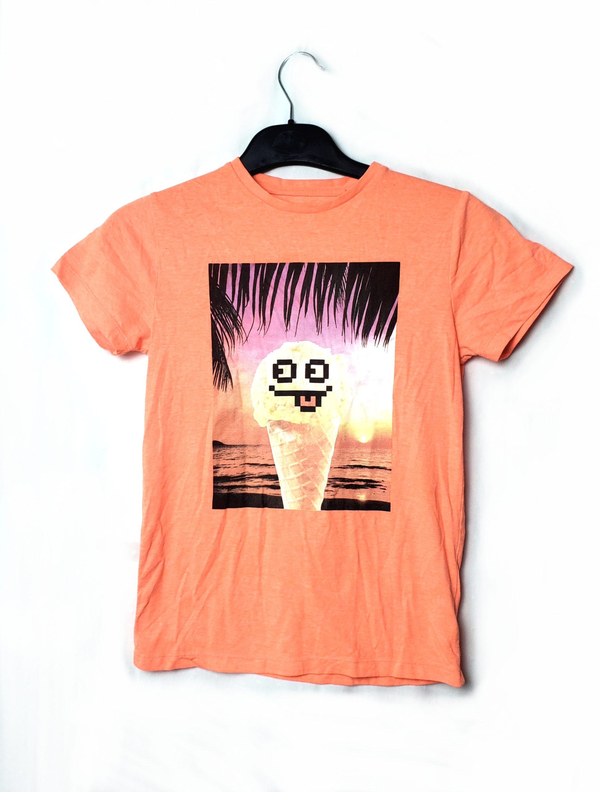 Стильна помаранчева футболка Next з веселим принтом - модний тренд для підлітків 11 років 1 Стильна помаранчева футболка Next з веселим принтом - модний тренд для підлітків 11 років