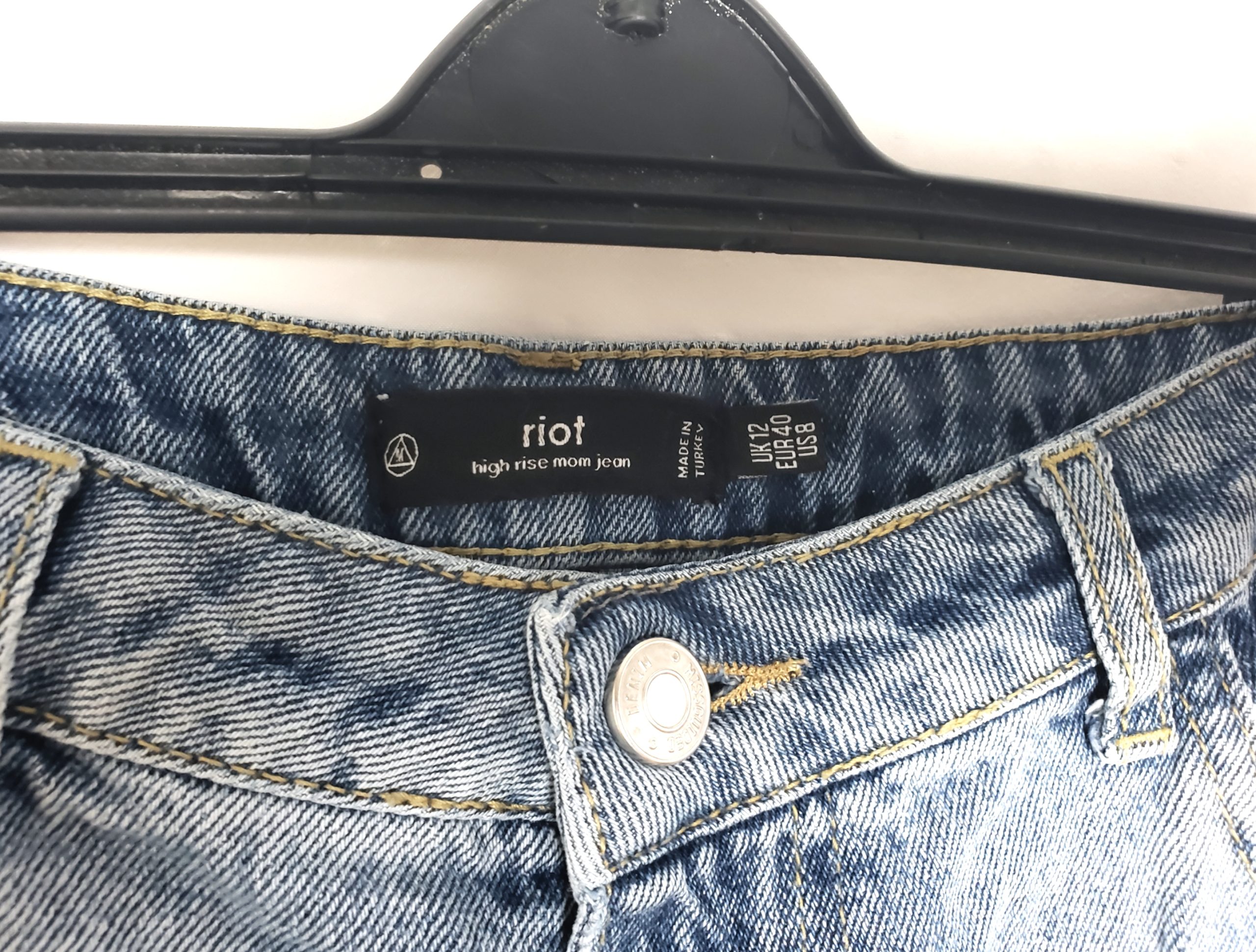 Джинси Mom Jeans з потертостями Riot High Rise - бавовна 100% вживані в ідеальному стані 5 Джинси Mom Jeans з потертостями Riot High Rise - бавовна 100% вживані в ідеальному стані - Зображення 5