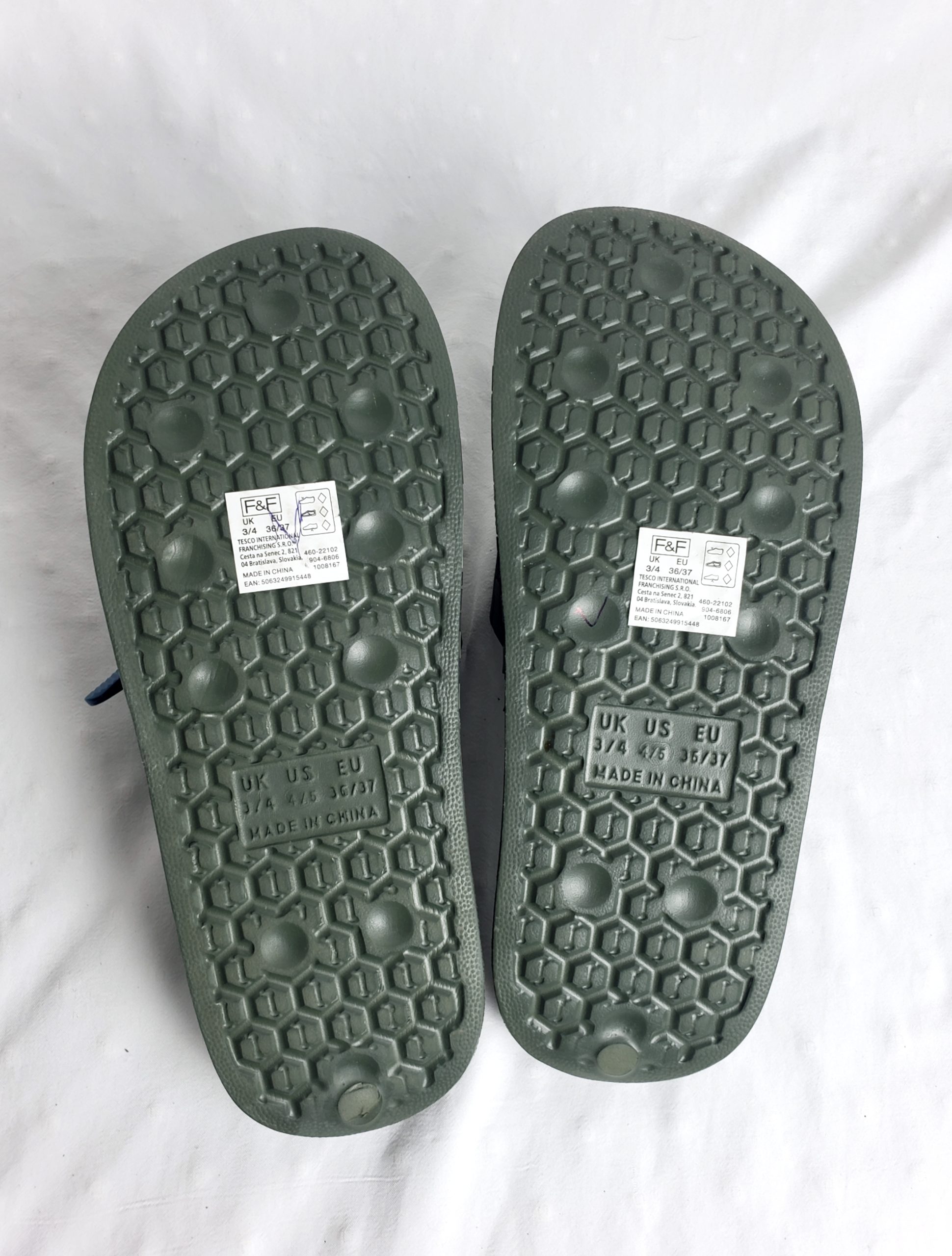 Стильні сланці з камуфляжним принтом - модне взуття хакі для літа 4 Стильні сланці з камуфляжним принтом - модне взуття хакі для літа - Зображення 4