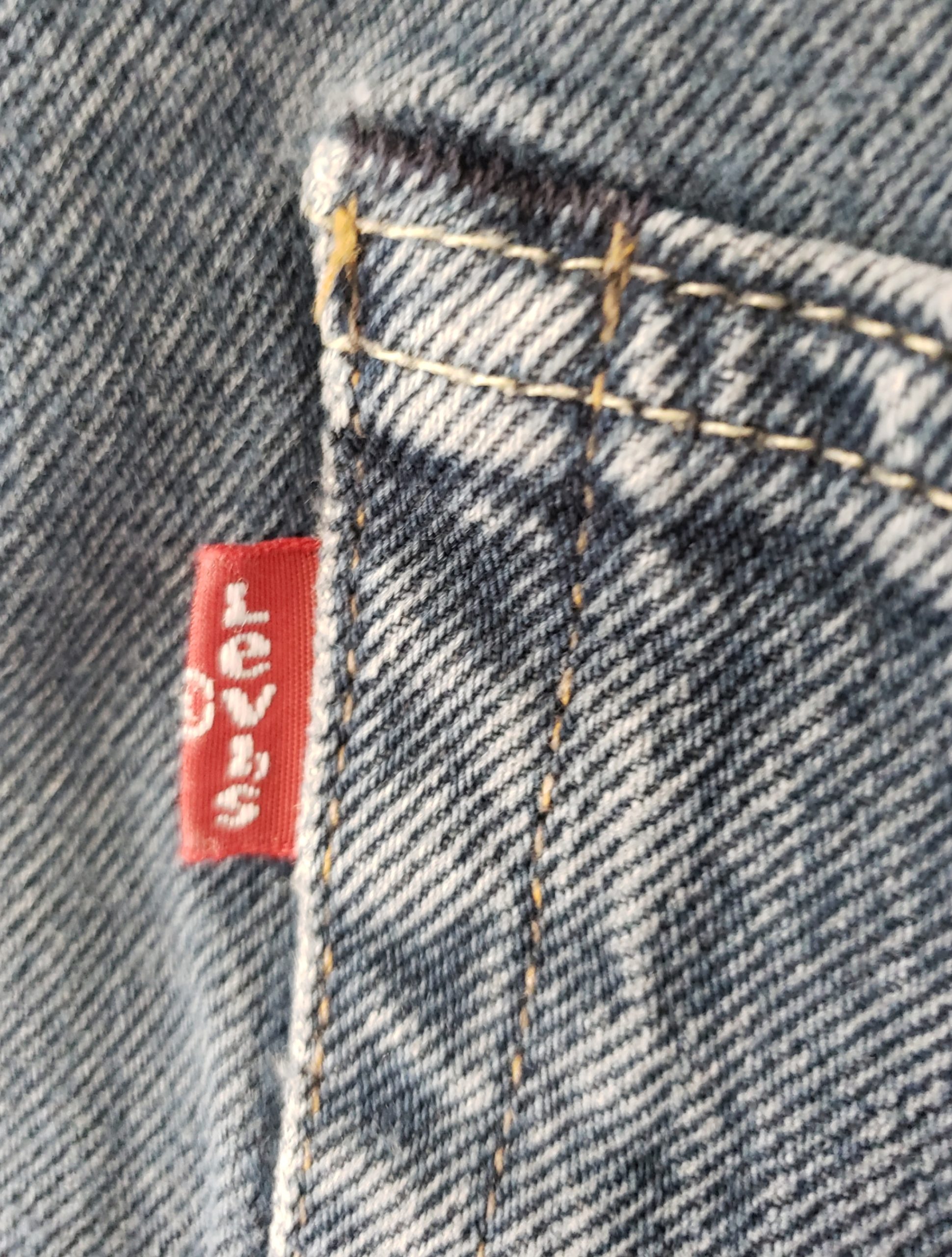 Джинси Levi's 512 чоловічі сині вживані - класичні джинси з бавовни та еластану в ідеальному стані 9 Джинси Levi's 512 чоловічі сині вживані - класичні джинси з бавовни та еластану в ідеальному стані - Зображення 9