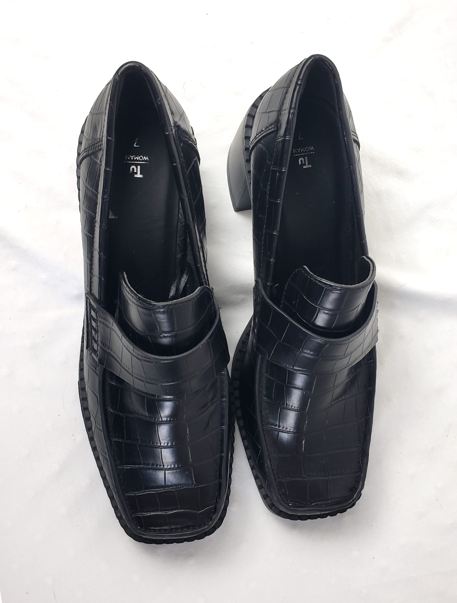 Стильні чорні туфлі з лакованої шкіри - елегантні лофери з крокодиловим принтом 7 Стильні чорні туфлі з лакованої шкіри - елегантні лофери з крокодиловим принтом - Зображення 7