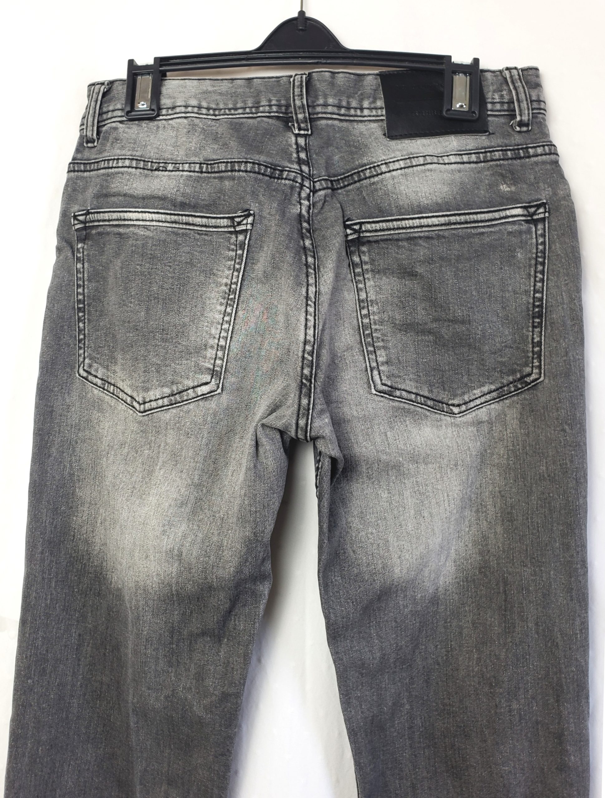 Стильні сірі джинси Denim Co. Slim - модний vintage look з ідеальною посадкою 6 Стильні сірі джинси Denim Co. Slim - модний vintage look з ідеальною посадкою - Зображення 6